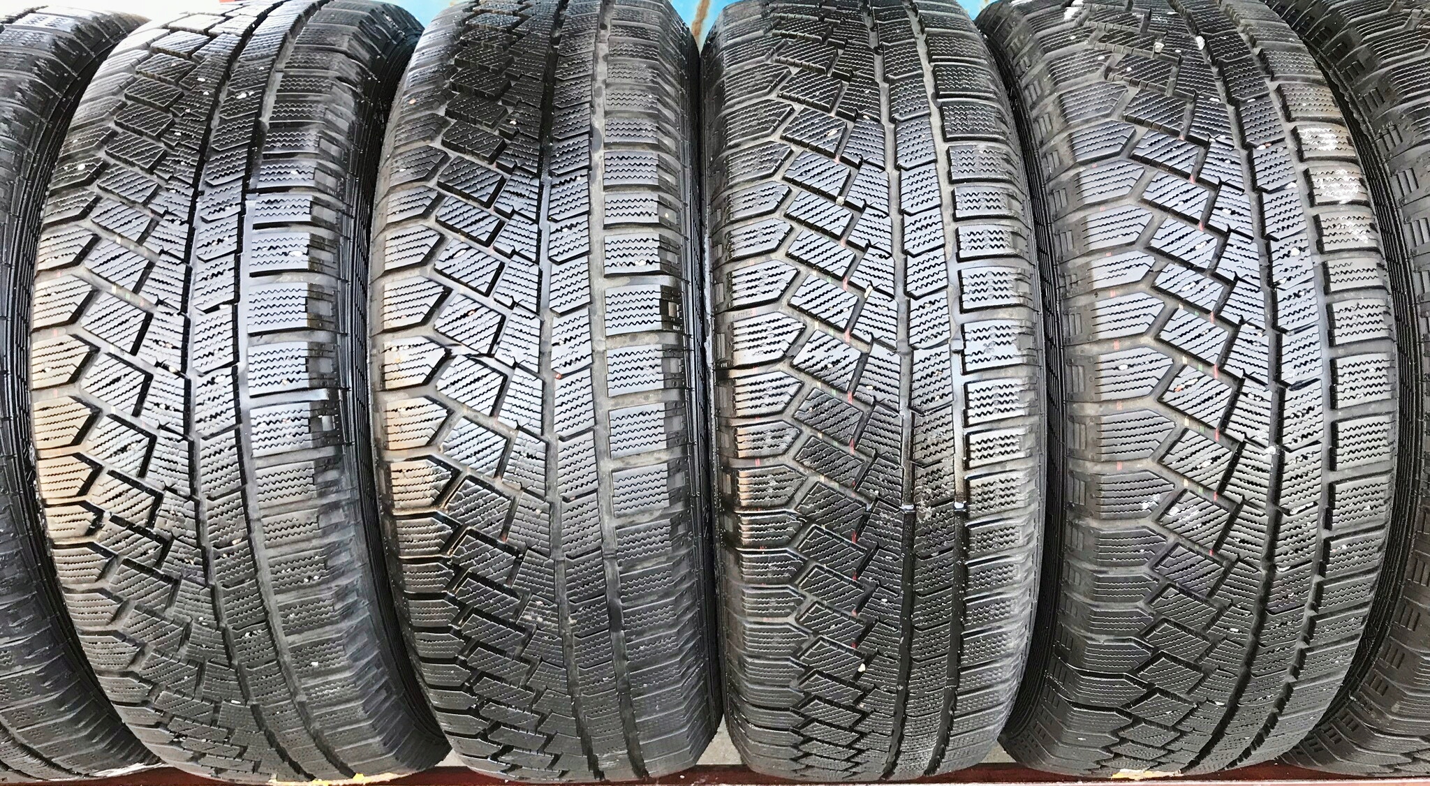 4x 215/65R16 GISLAVED SOFT FROST 200 102T ZIMA