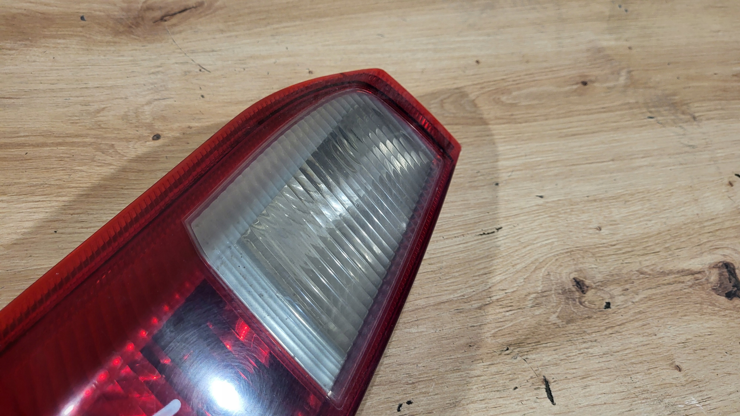 фонарь левый opel Meriva A 02- европа