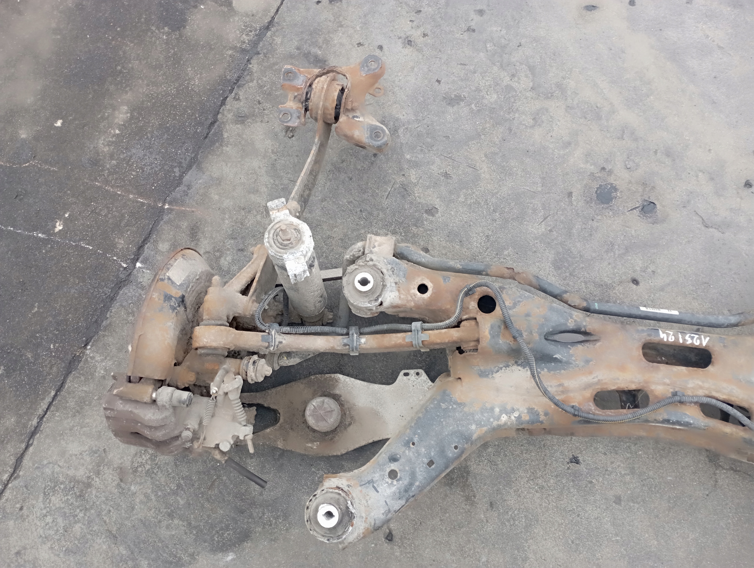 BELKA ZAWIESZENIA SAAB 9-3 II Producent części Saab