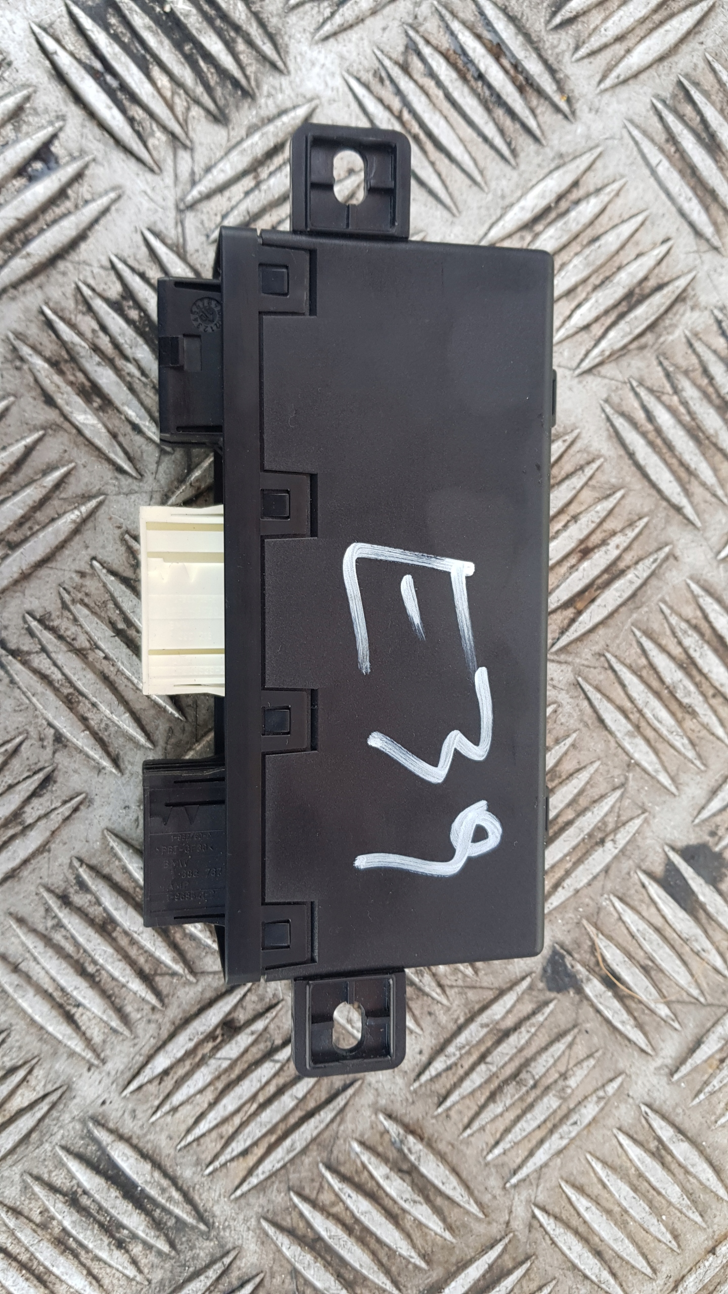 BMW 5 E39 module control unit door 6904249