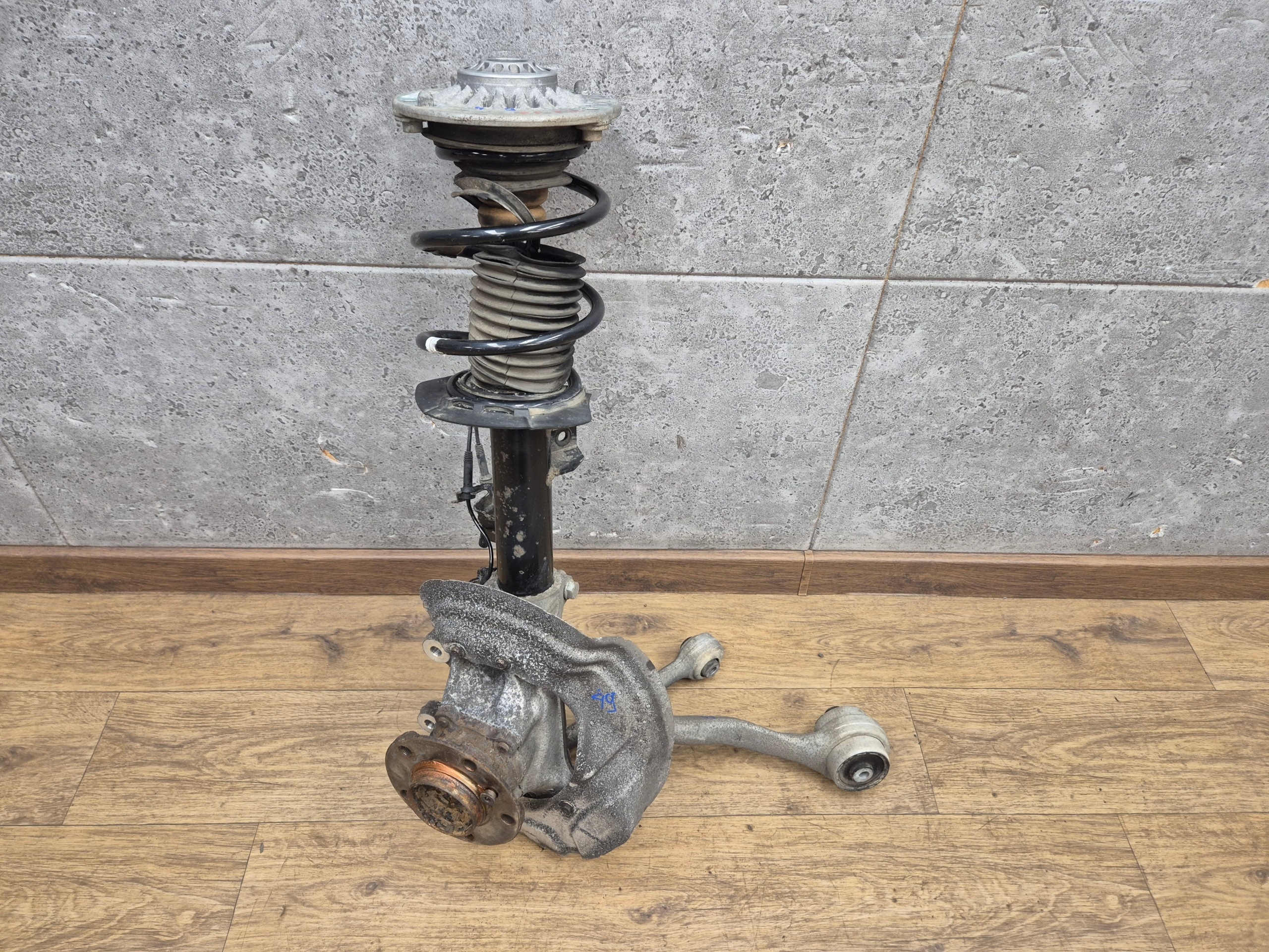 BMW F30 335I 330D complete swing right front RWD N55 6792288 6791663