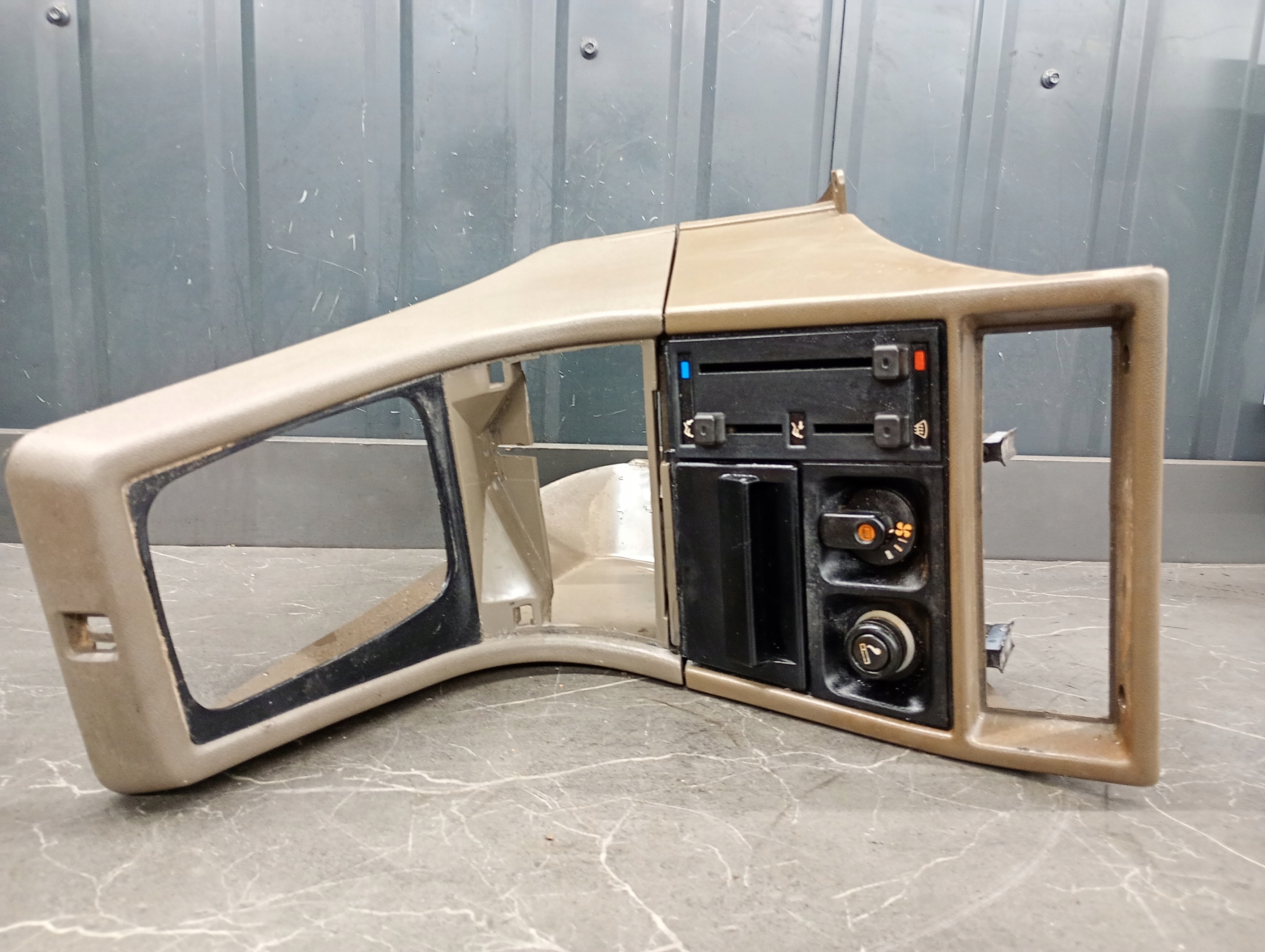 90243486 панель средний тунель opel KADETT e