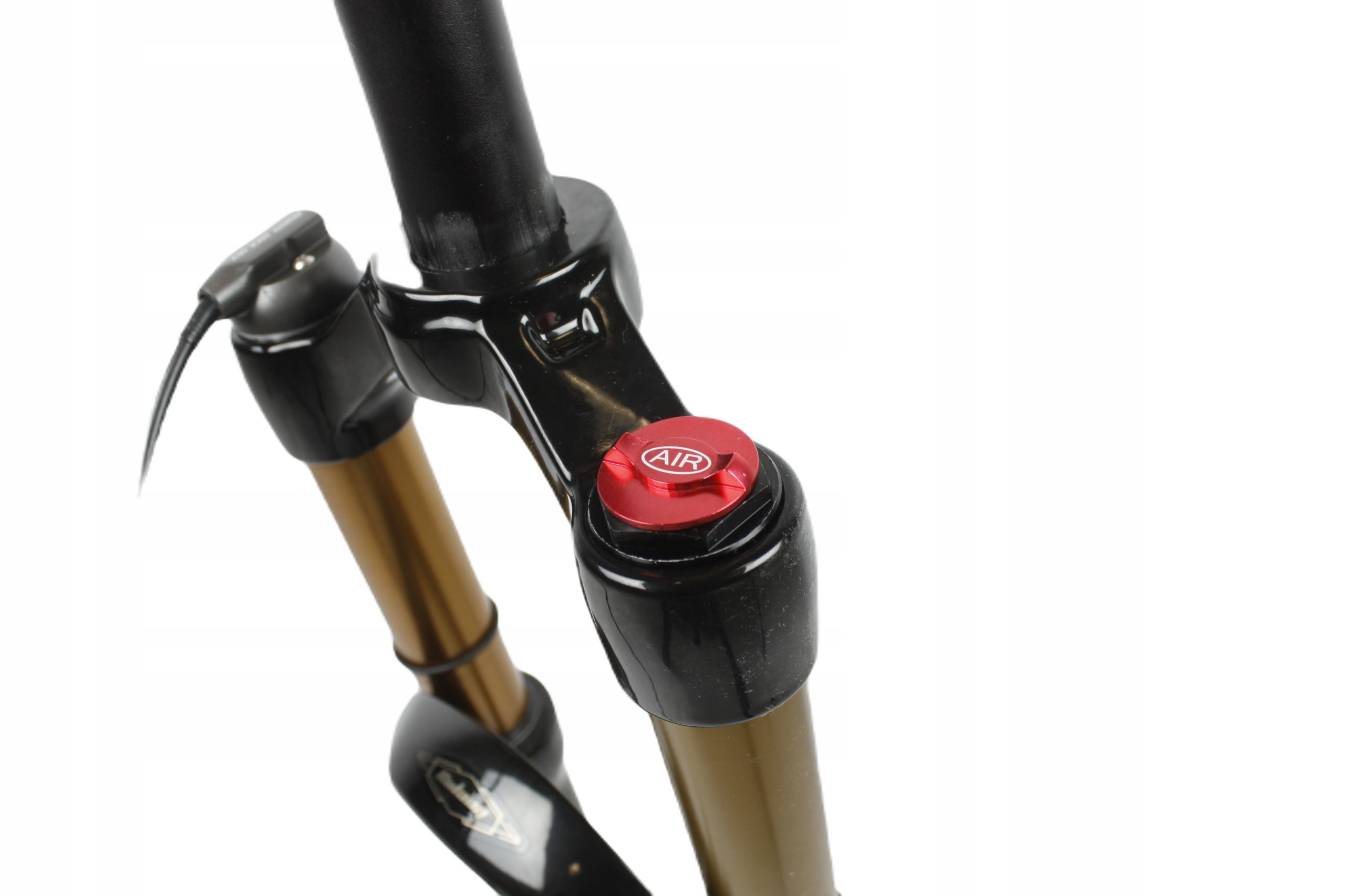 27,5" AMORTYZATOR POWIETRZNY WIDELEC BOLANY STEROWANY Z KIEROWNICY 120 MM Model AP27R