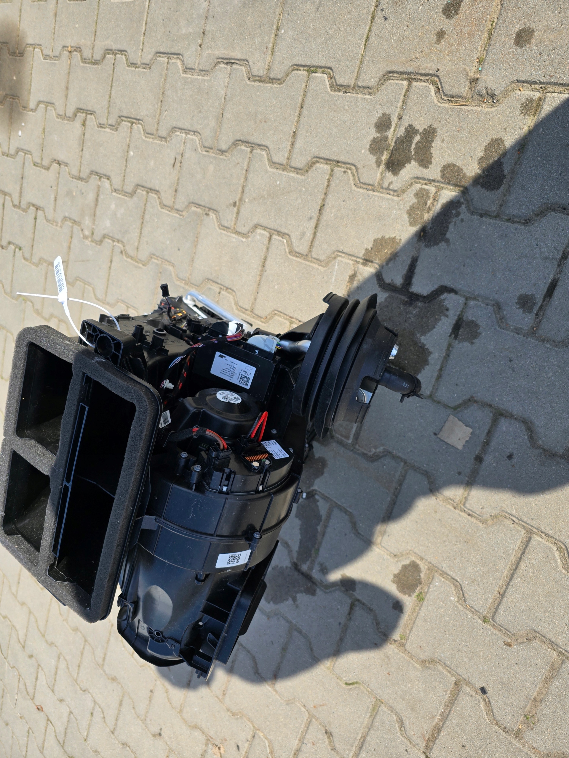 радиатор отопителя MINI F60 9871295