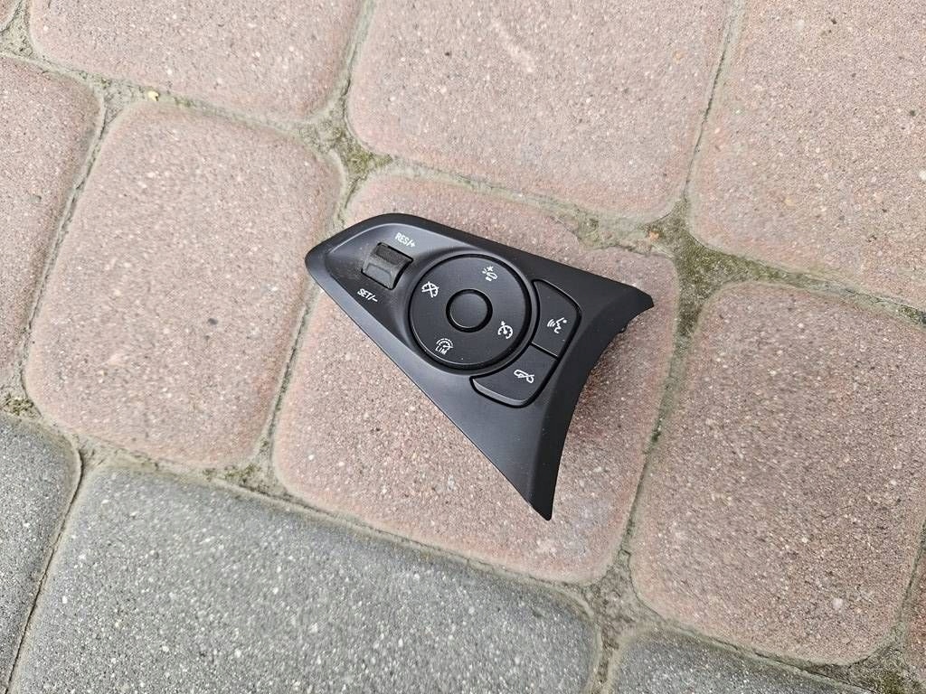 Schalter Bedienteil multifunkcja des Lenkrads Opel Astra K 39159079