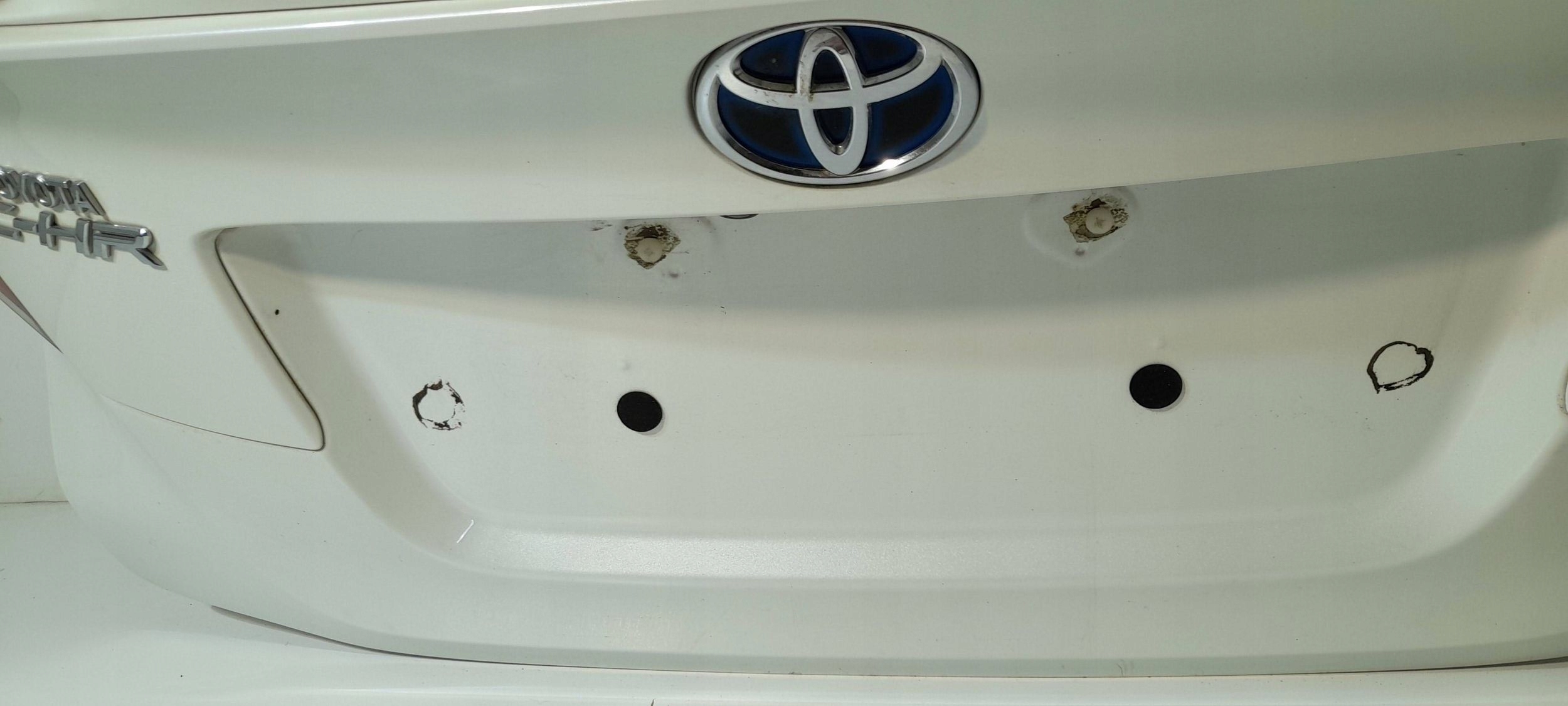 Toyota C-HR and 2016-19 boot doors 070 (H183)