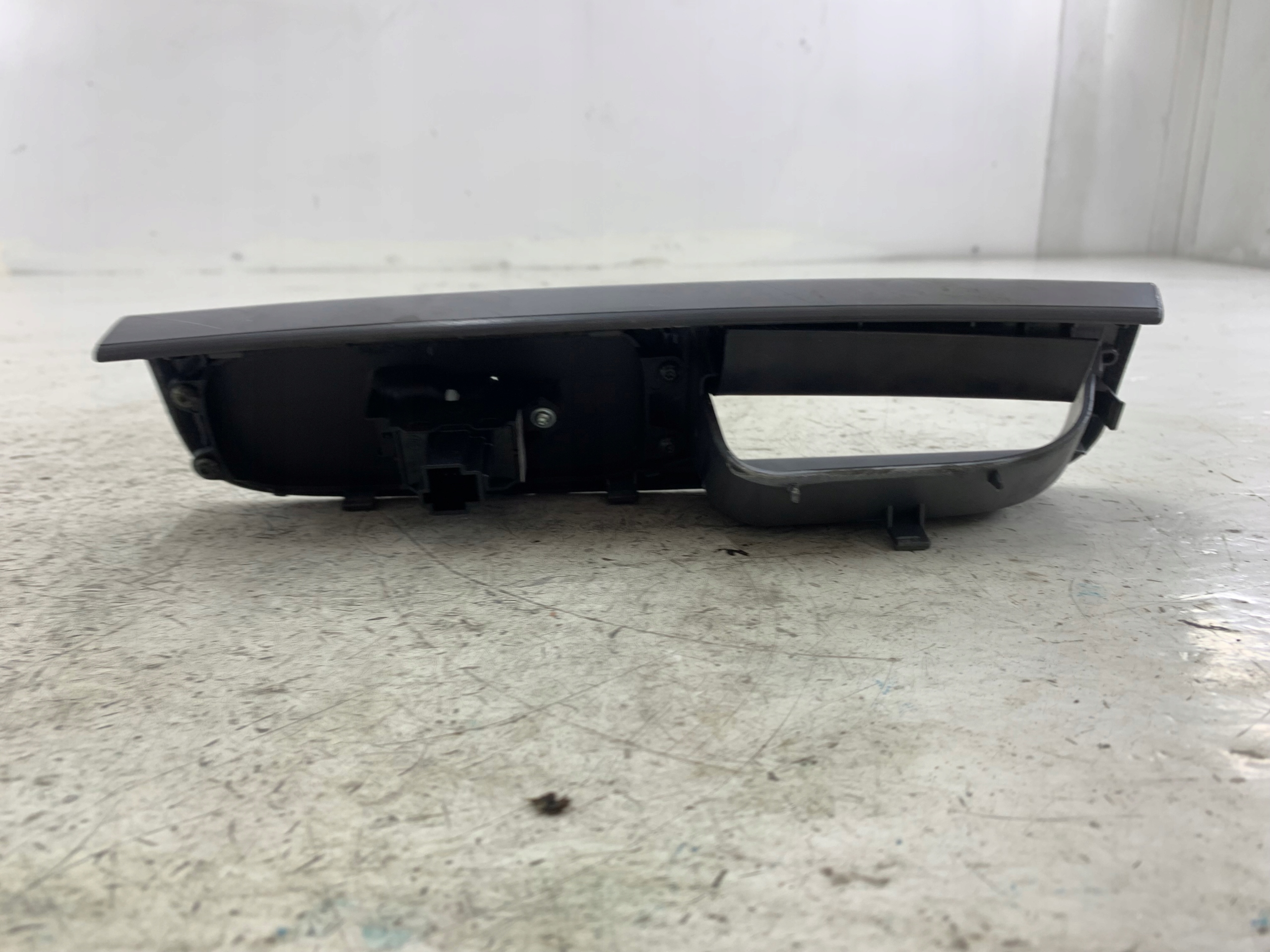 VOLVO V50 a PANEL okna pravý předek 30774162