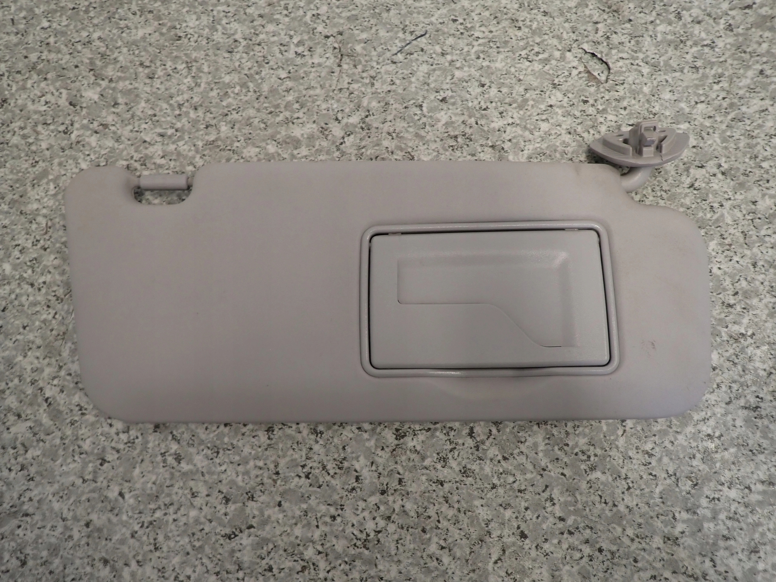 HYUNDAI i30 07-12 DASZEK PRZECIWSŁONECZNY PRAWY