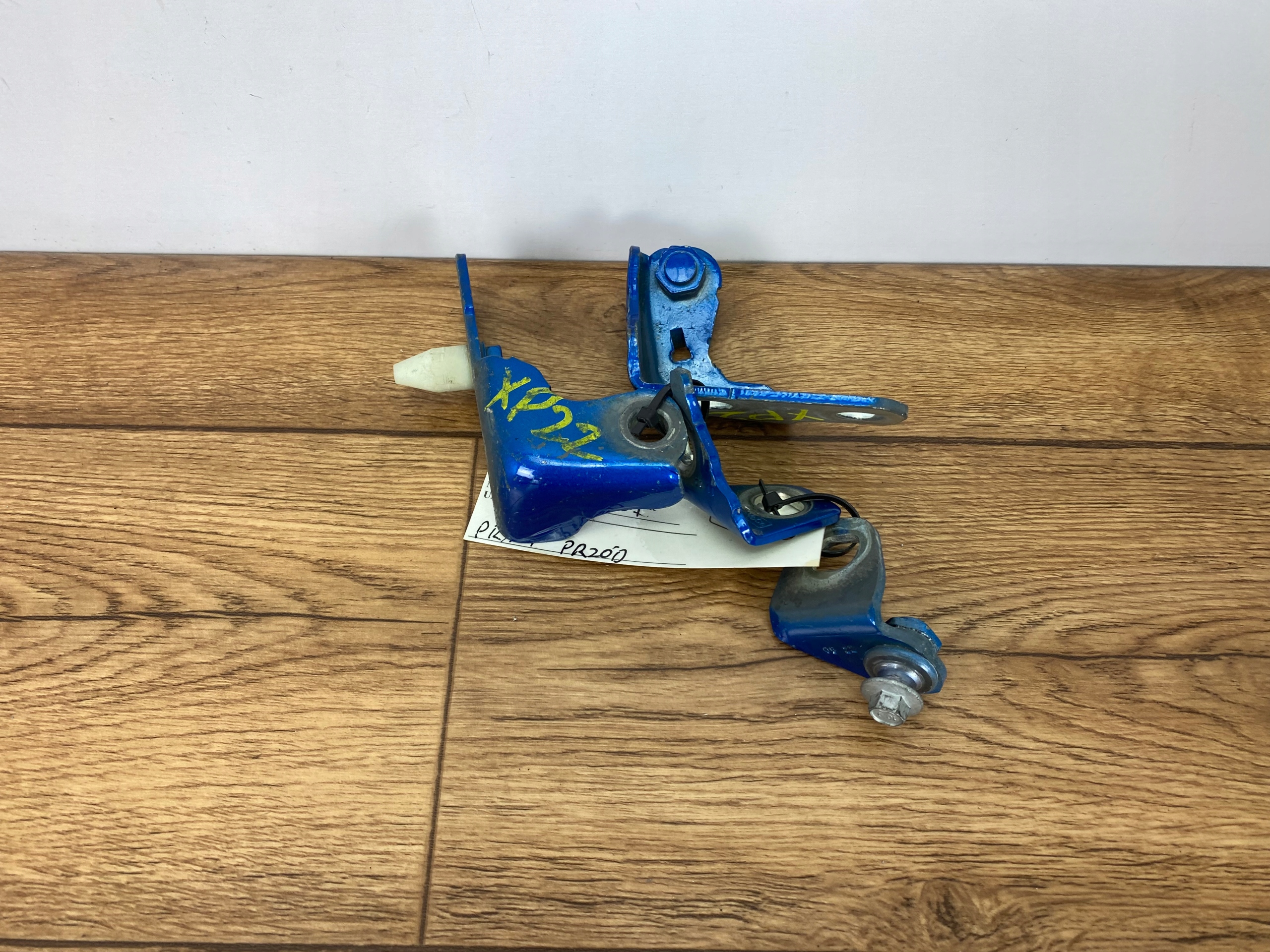 hinge door right front Ford Maverick 2022+ USA