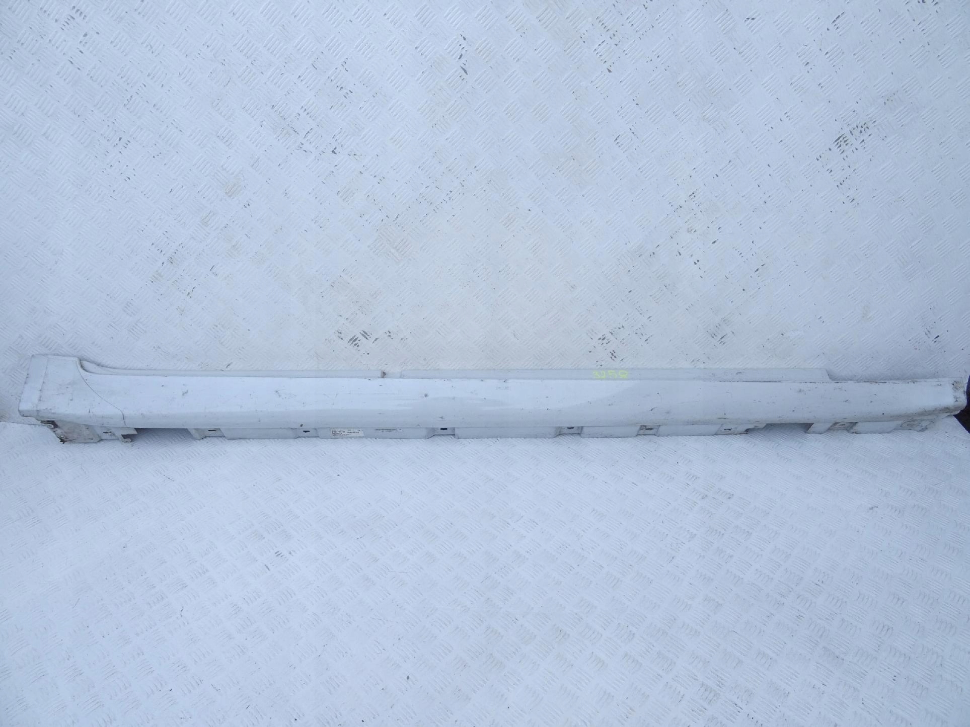 BMW 7 F01 moulding threshold threshold right