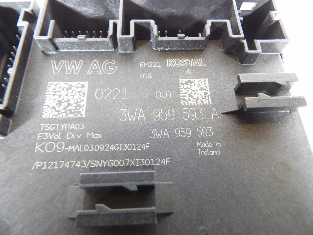 SKODA SUPERB IV 4 module control unit door left front 3WA959593A