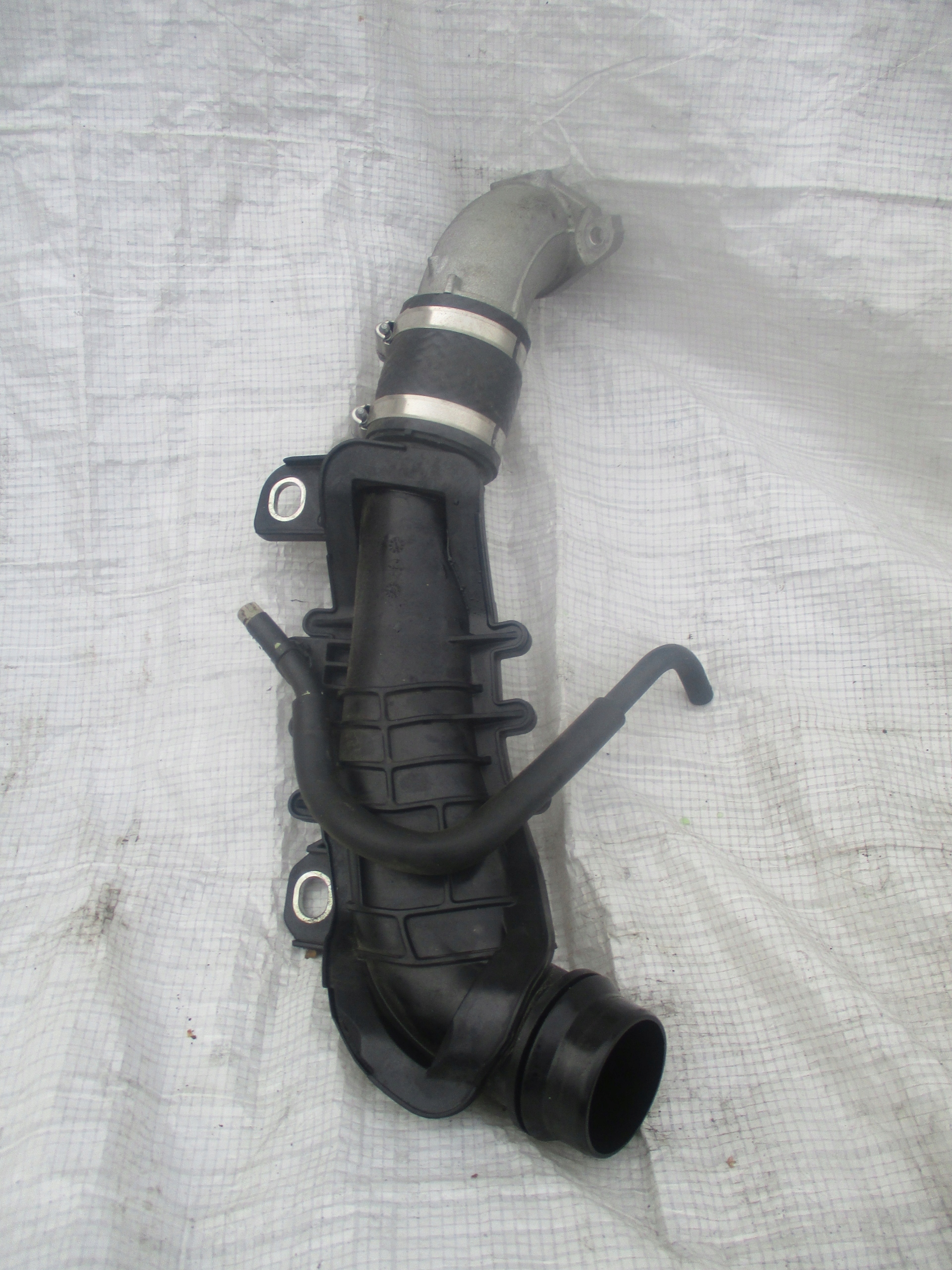 ТУРБО ТРУБА ИНТЕРКУЛЕРА MAZDA 6 III CX5 2.2 D SH01