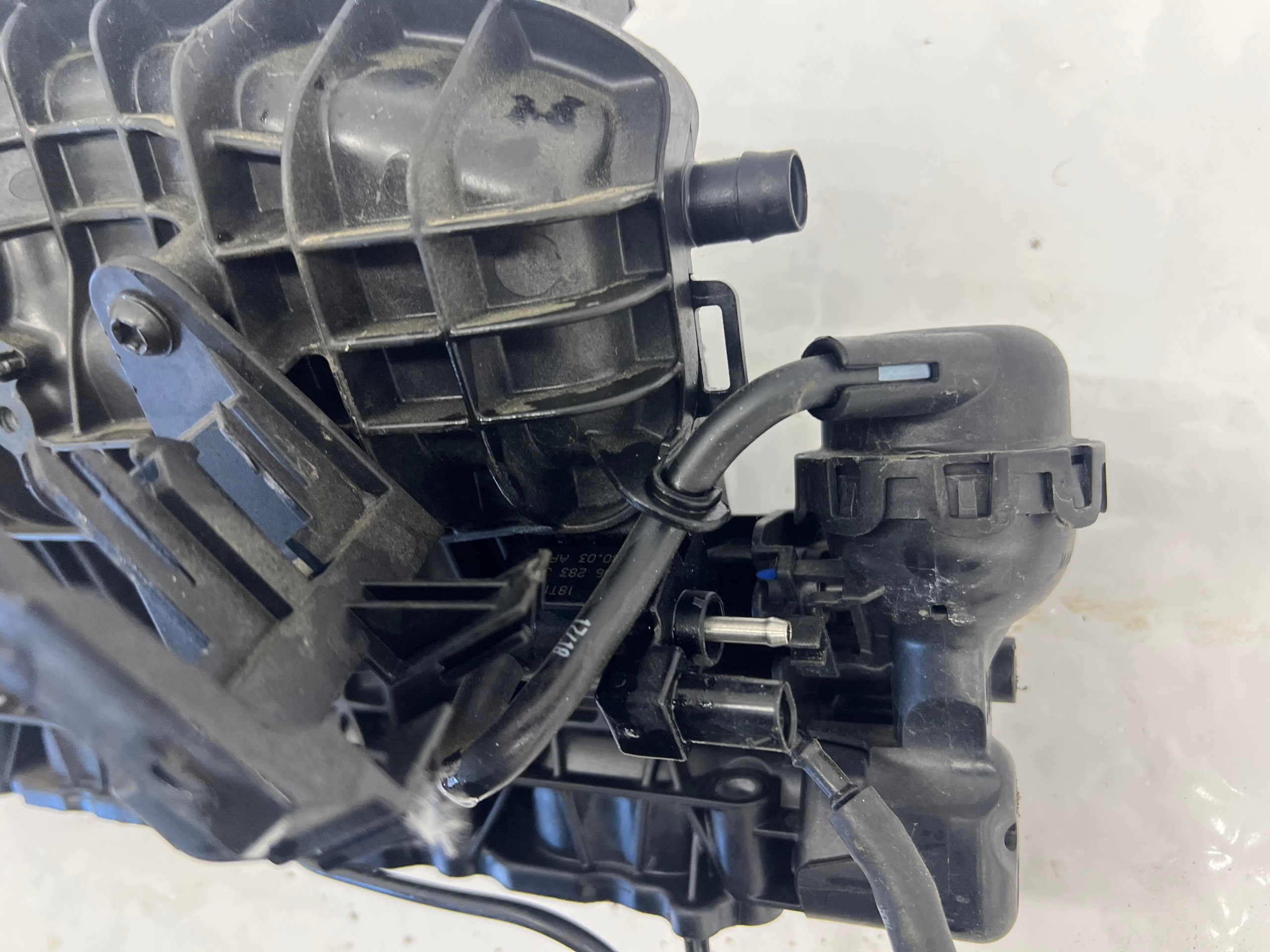 intake manifold 06L133201BP AUDI A4 B9 A5 8W 2.0 TFSI