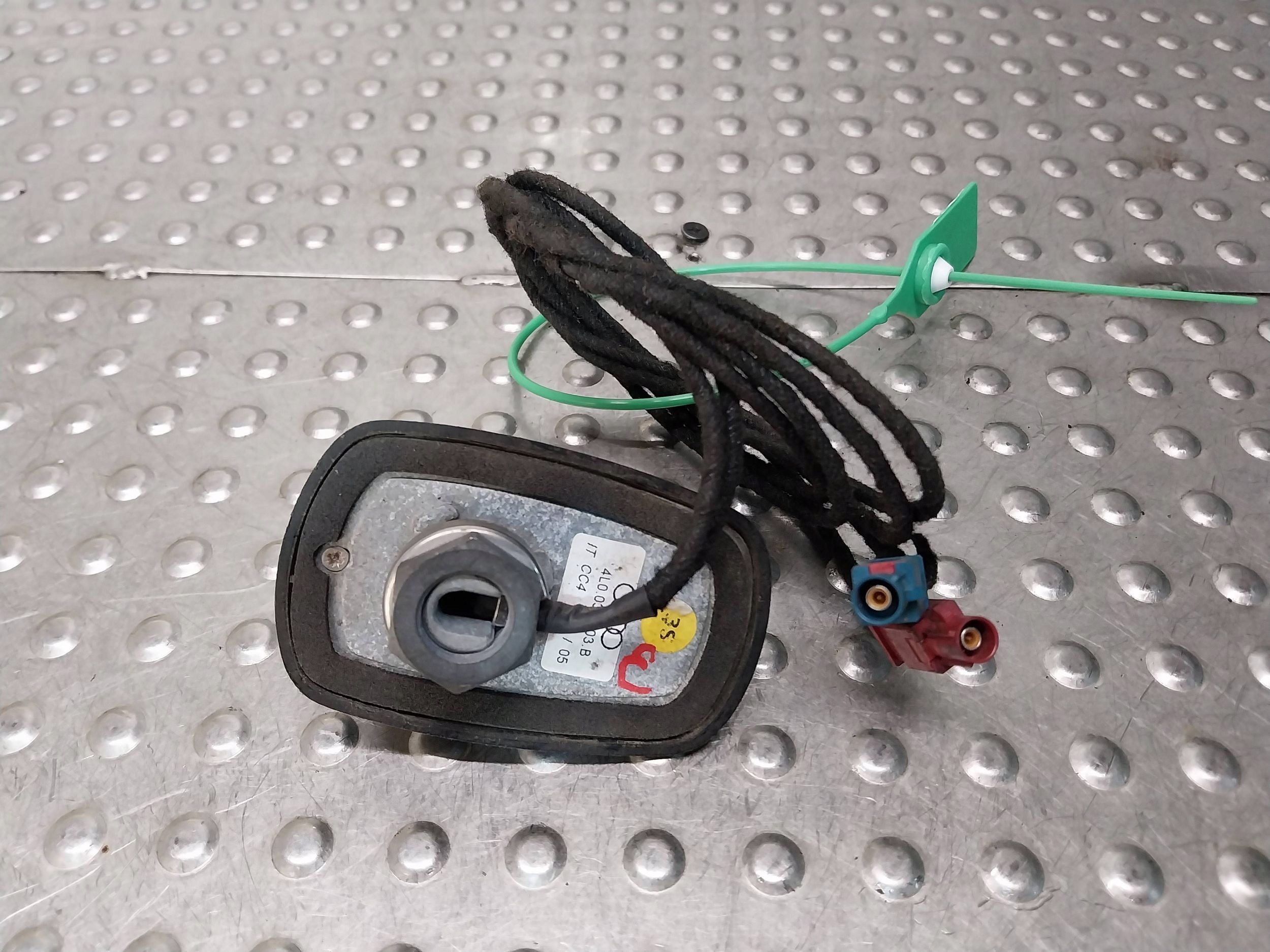 ANETENA dach REKIN 4L0035503B AUDI Q7 4L 06-10