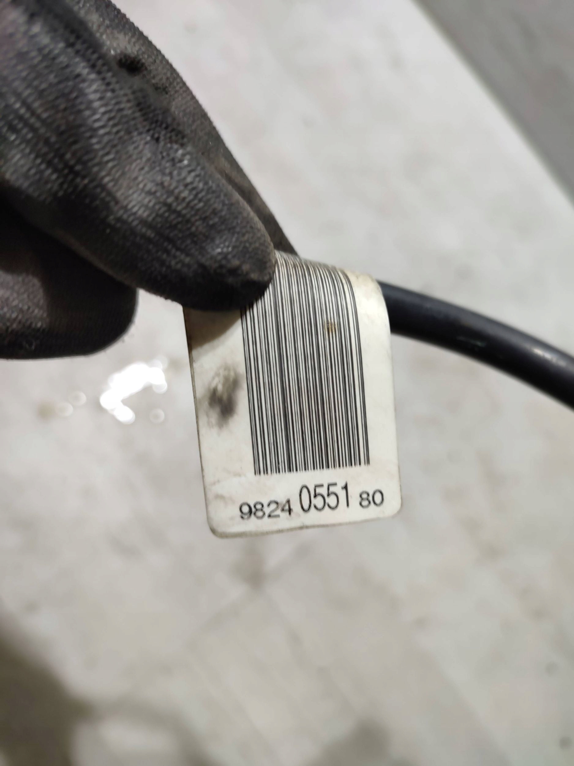Peugeot 2008 II 2020 fuel line