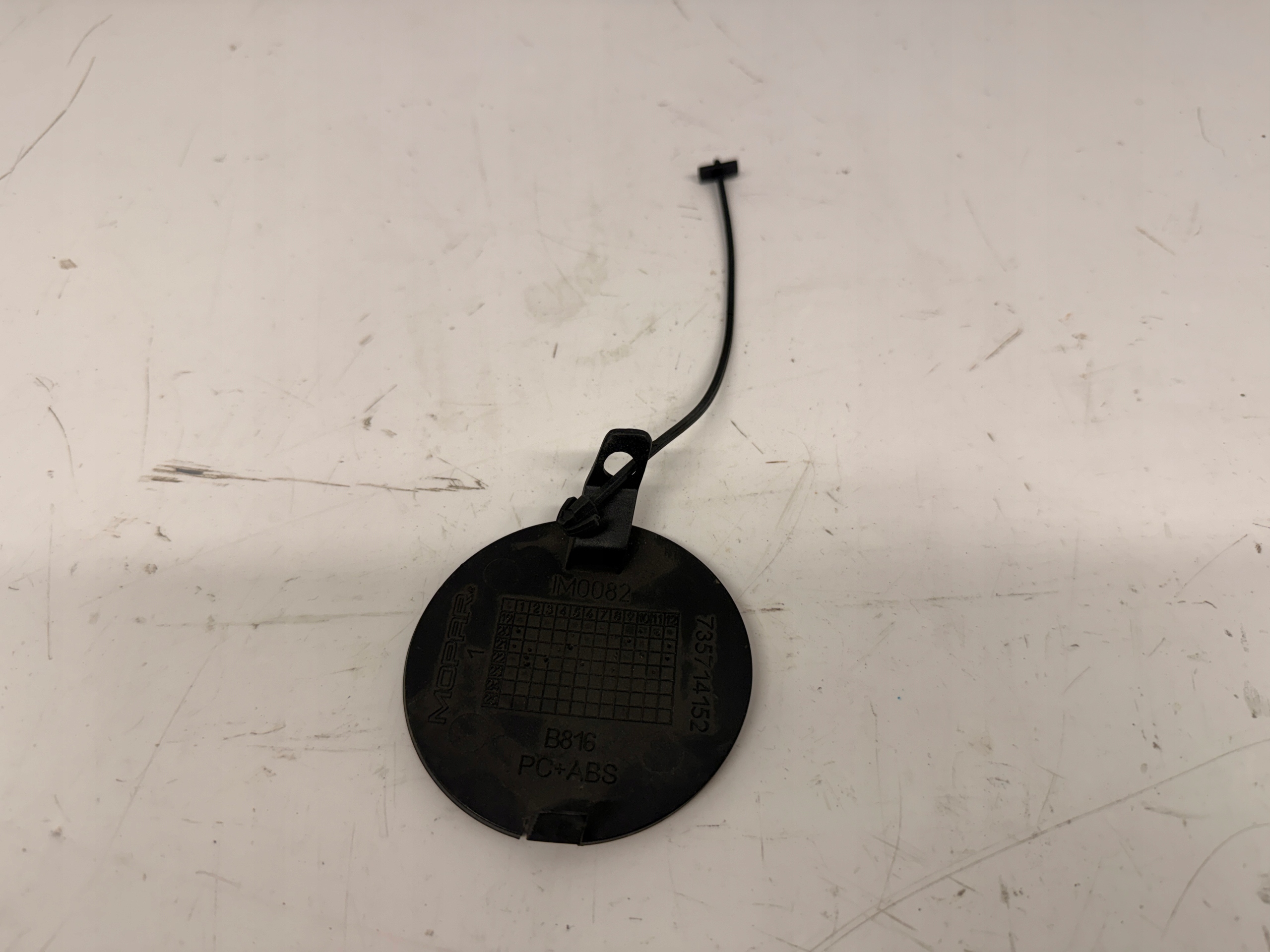 Fiat 500E 19- towing hook cap of a bumper front front 735714152