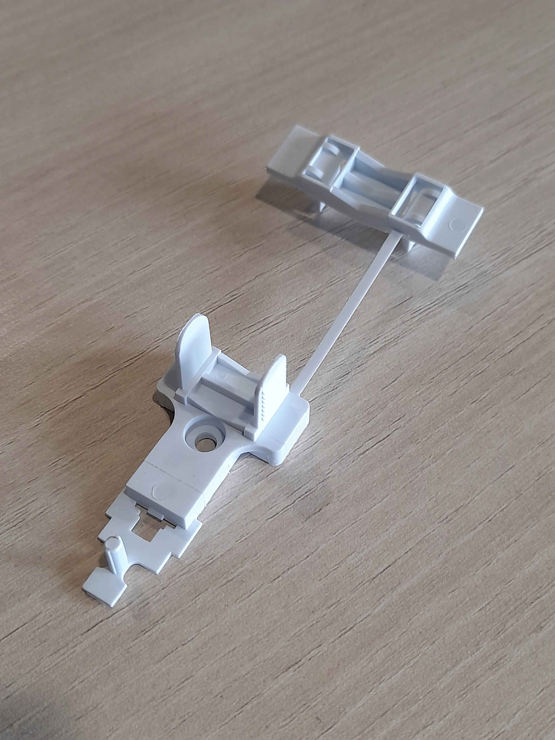 Odciąg przewodu do kostki P02-SR1