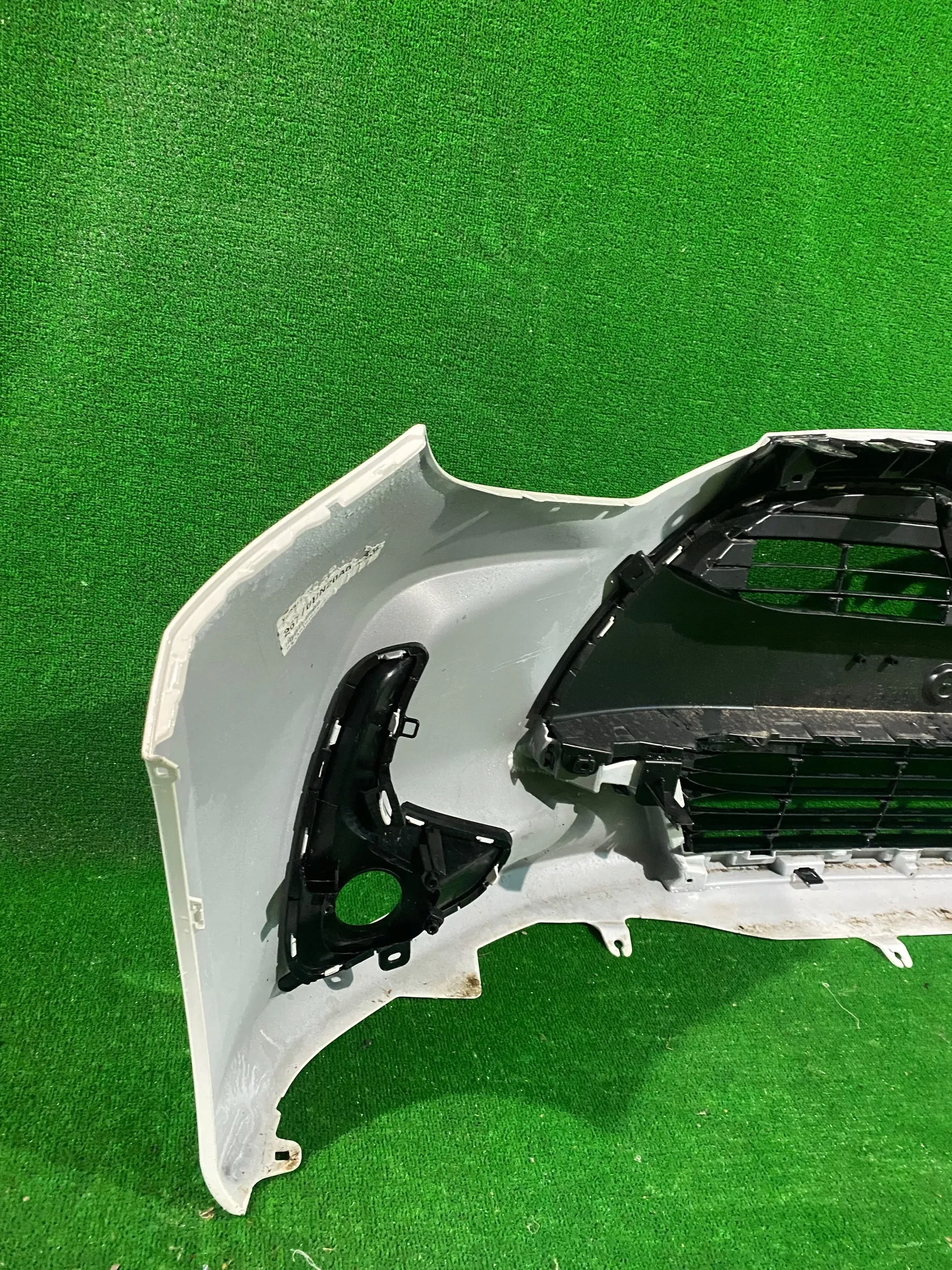 frontstoßstange vorne TOYOTA YARIS IV NR.Z6