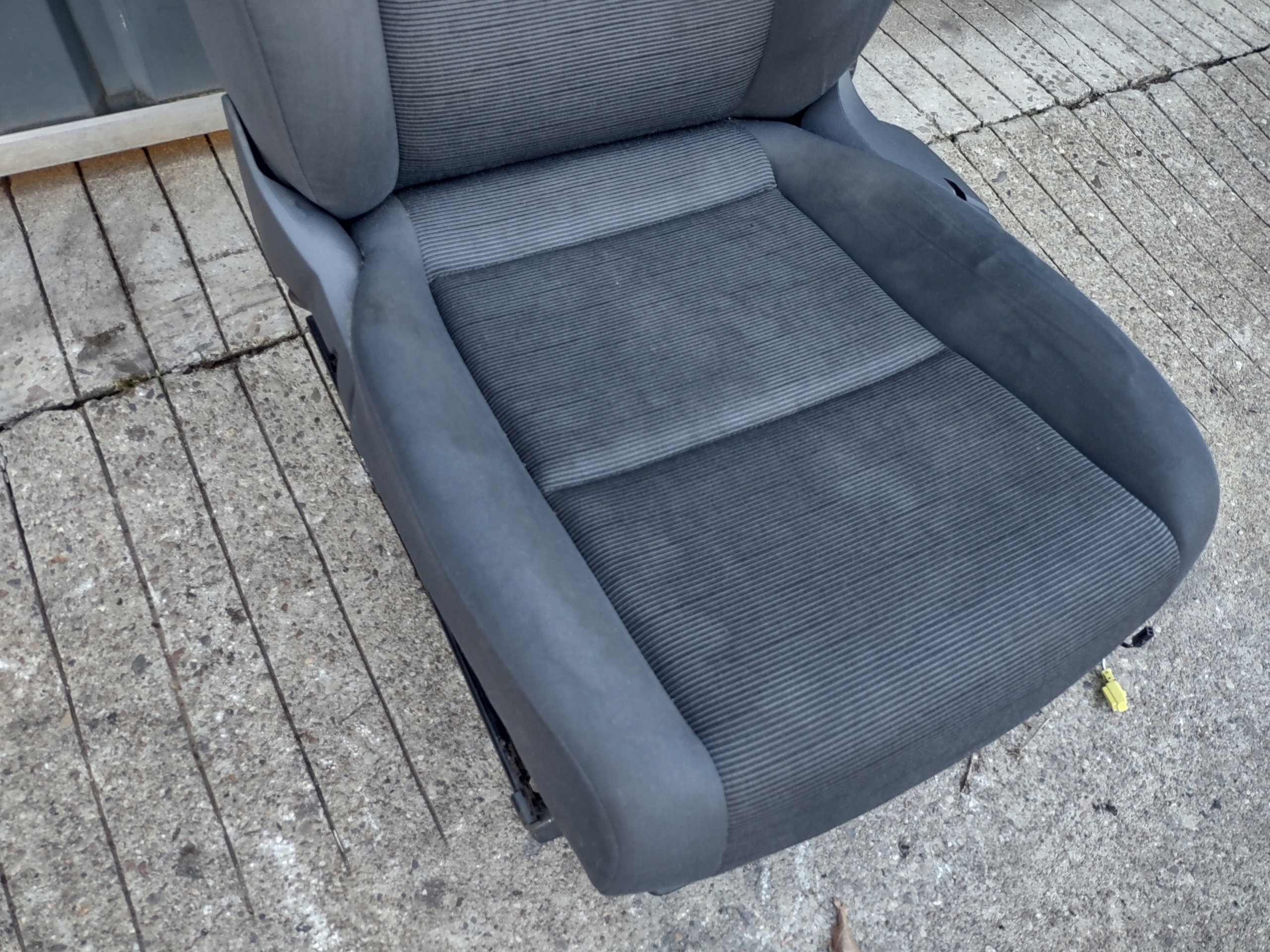 кресло передний левый водители vw Golf V хэтчбек JETTA 1K5 2006r. оригинал