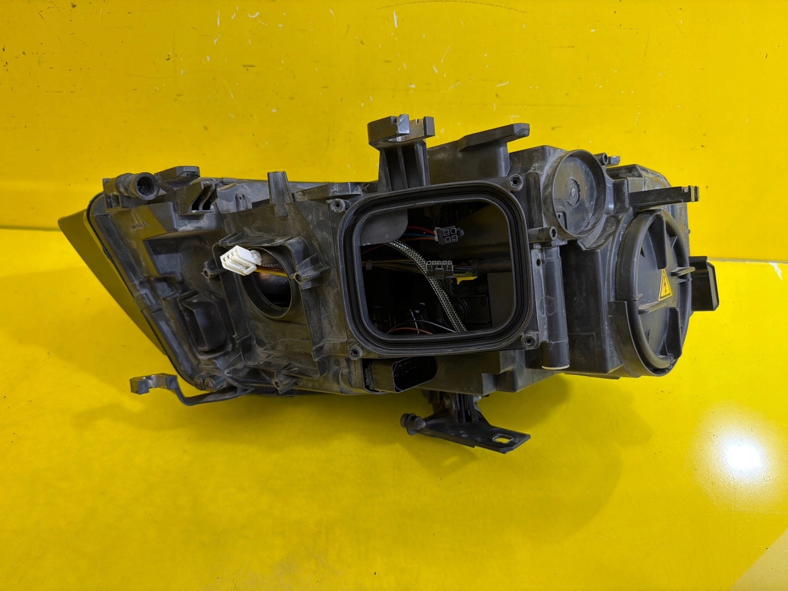 Feux phare Gauche Audi A4 B8 8K0 2008-2012 Bi-Xenon Skretna 8K0941003G