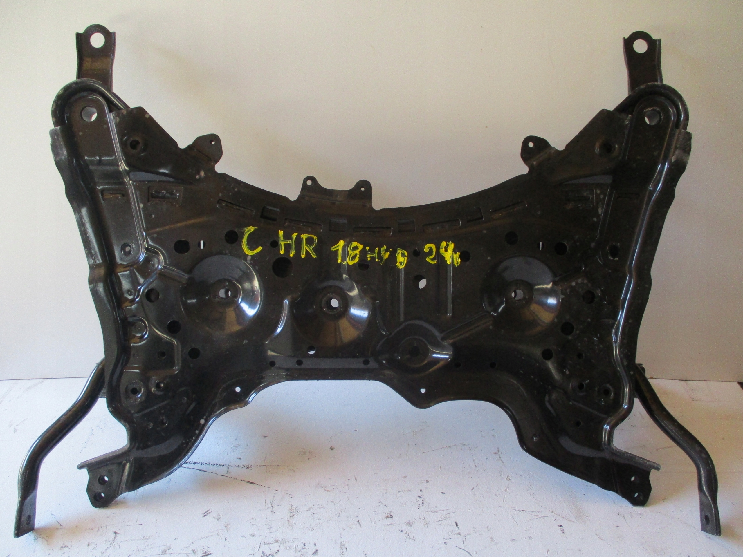 axle beam subframe axle beam Toyota CHR II front