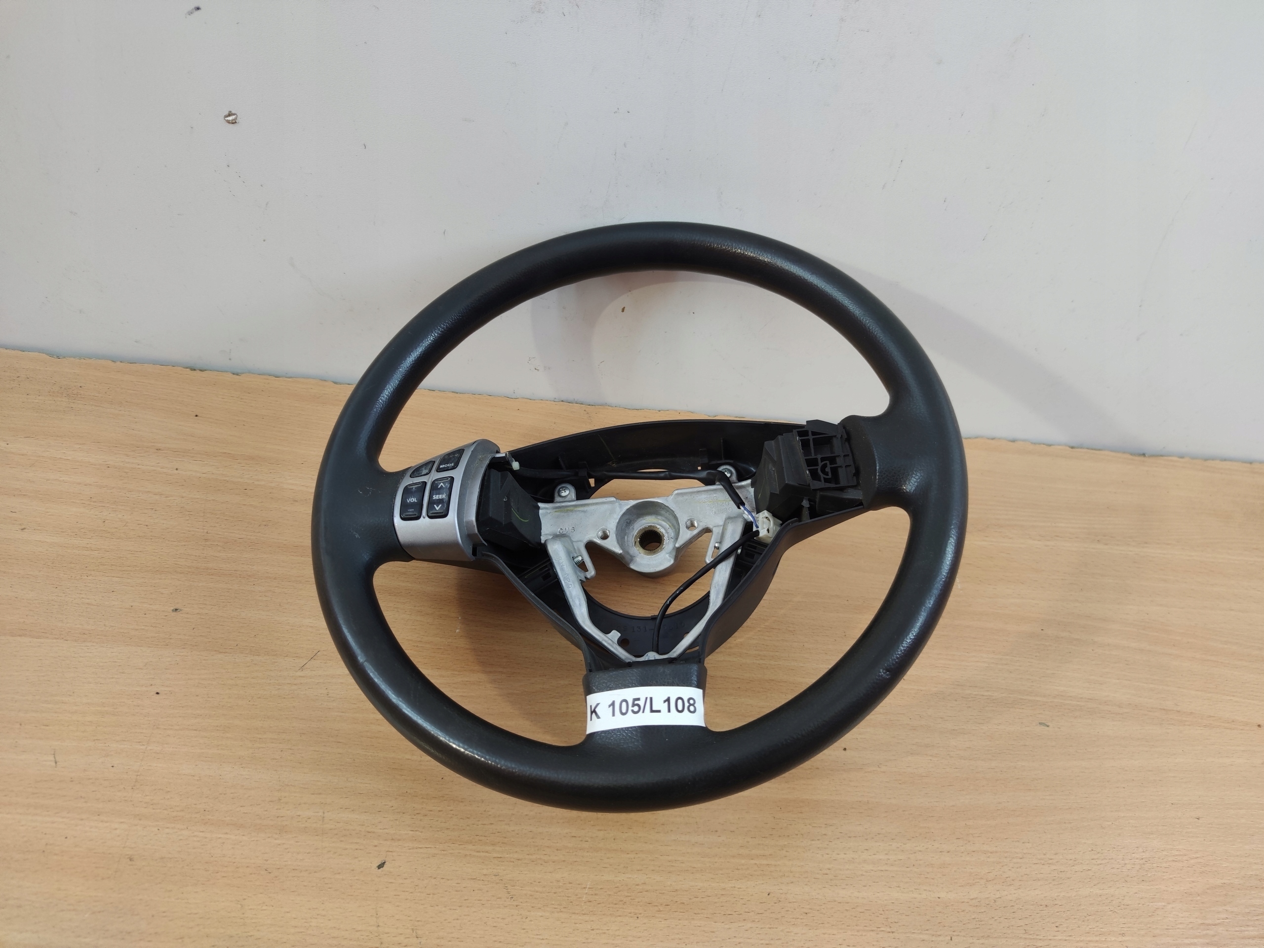 SUZUKI SWIFT 05-08 ROK ORIGINAL LENKRAD LEDER
