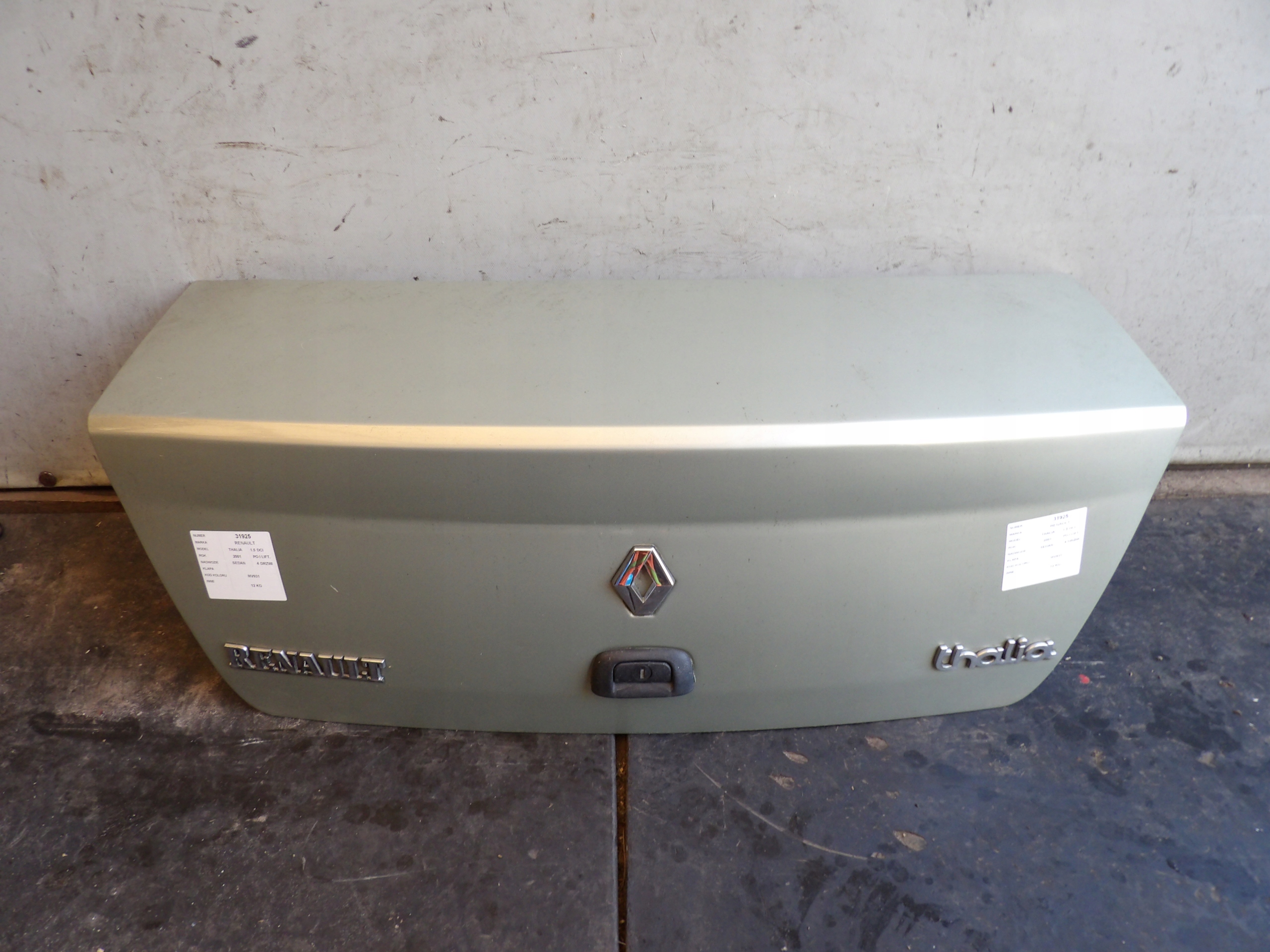 Renault Thalia and boot doors lak. MV931 lift