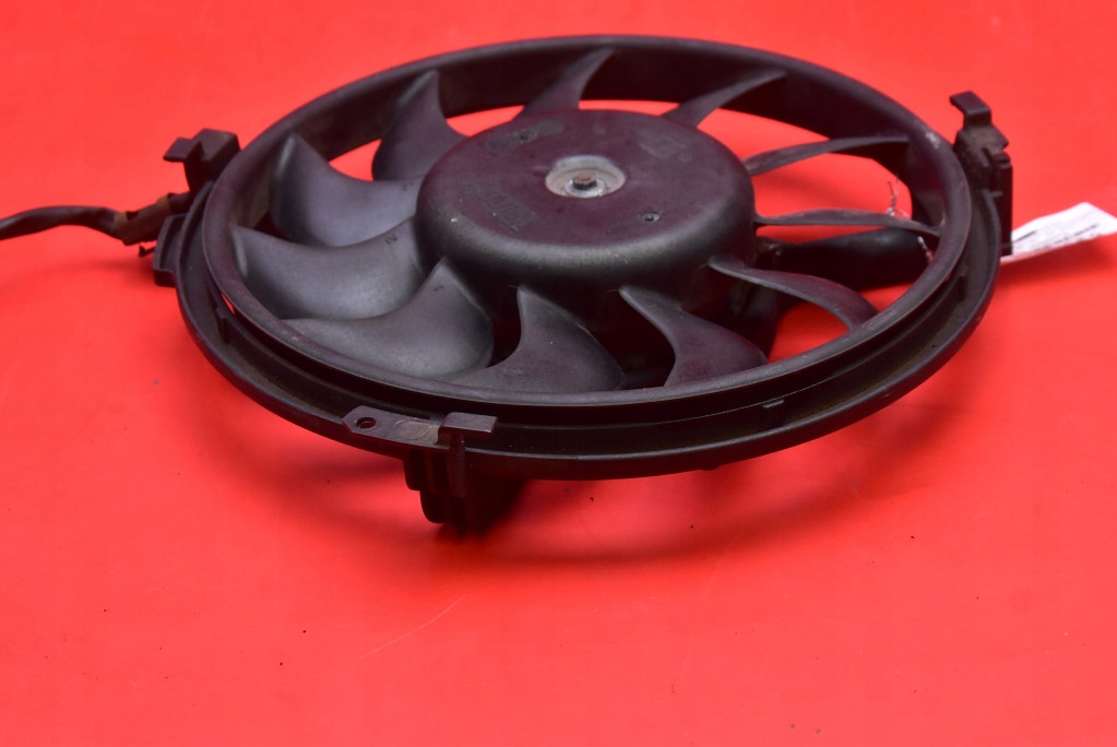 ventilátor 8666605 AUDI A6 C5 2.8 V6 193 KM 97-01