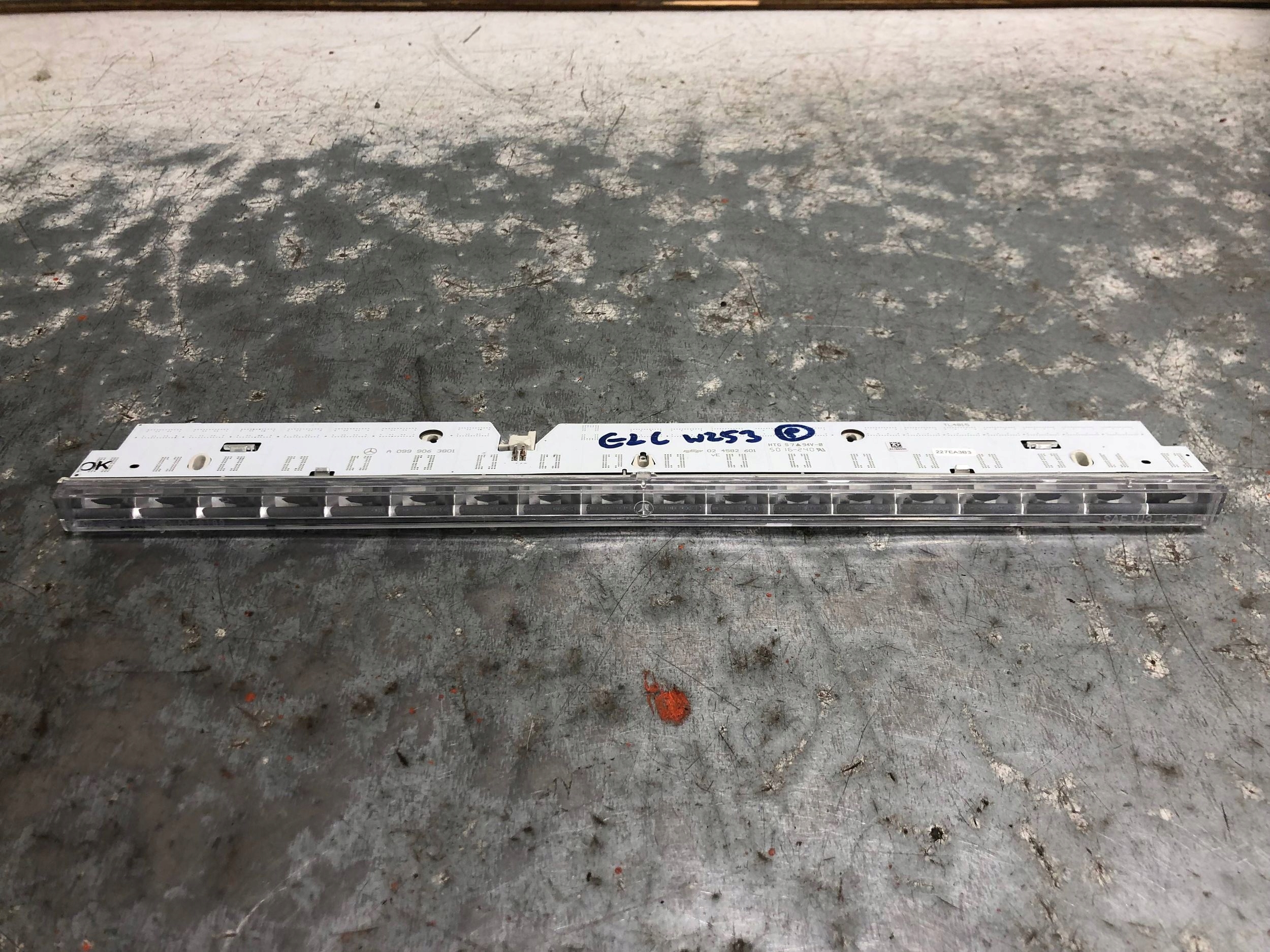 TRZECIE light STOP MERCEDES GLC W253 A0999063801