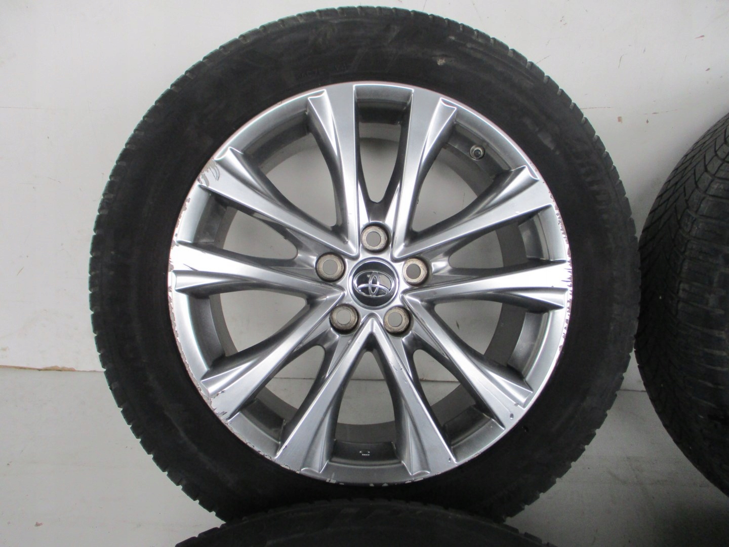 wheels discs tyres Toyota Rav4 Rav 4 R18 M+S