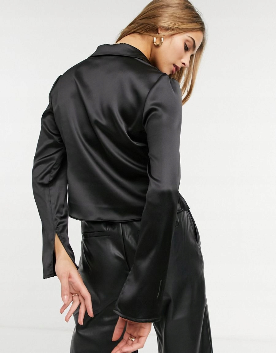 CZARNA SATYNOWA KOSZULA DAMSKA GŁADKA 38 M 1VAE Dekolt kołnierzyk