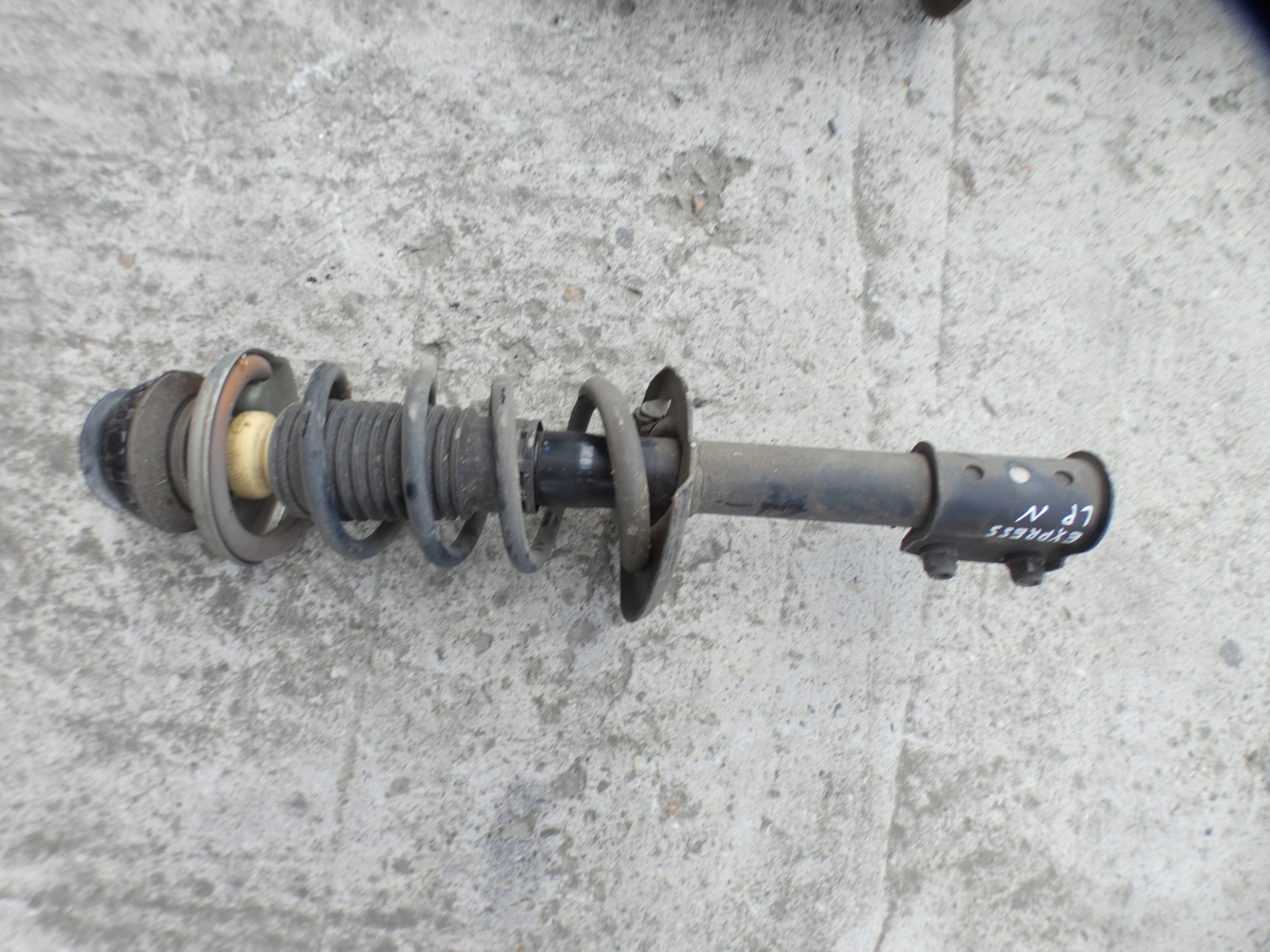 shock absorber right left front ZE spring RENAULT EXPRESS 1.5 543023778R