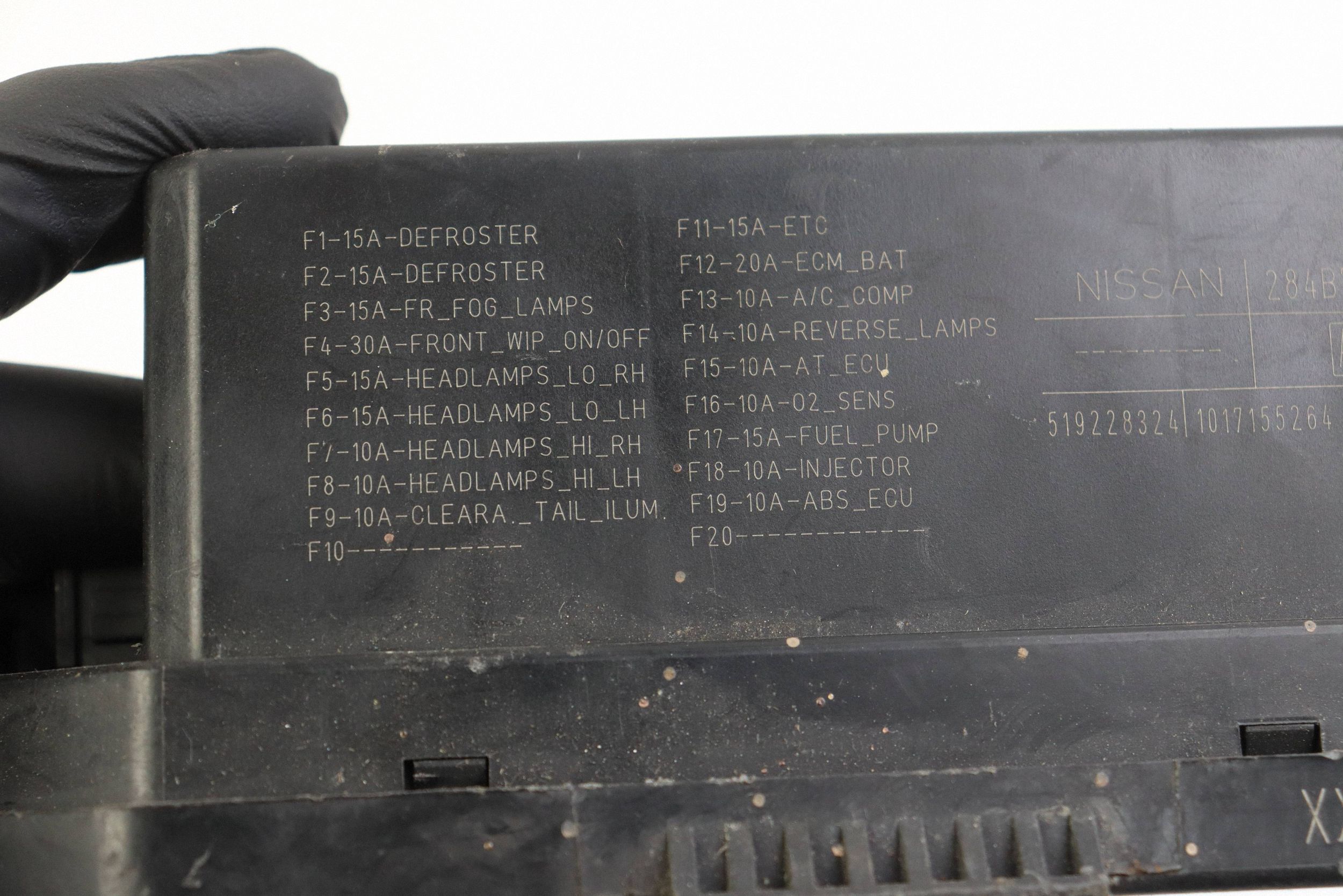 NISSAN QASHQAI and module control unit fuse box 519228324