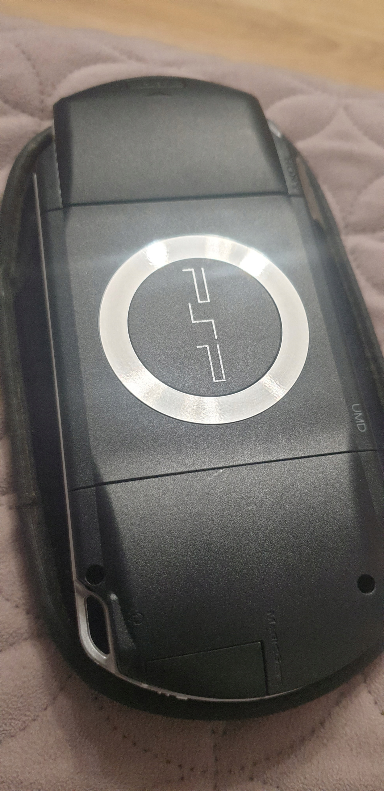 IDEALNA PSP SONY 1004 FAT Wi-Fi PL MENU Etui ZESTAW GIER Model SONY PSP