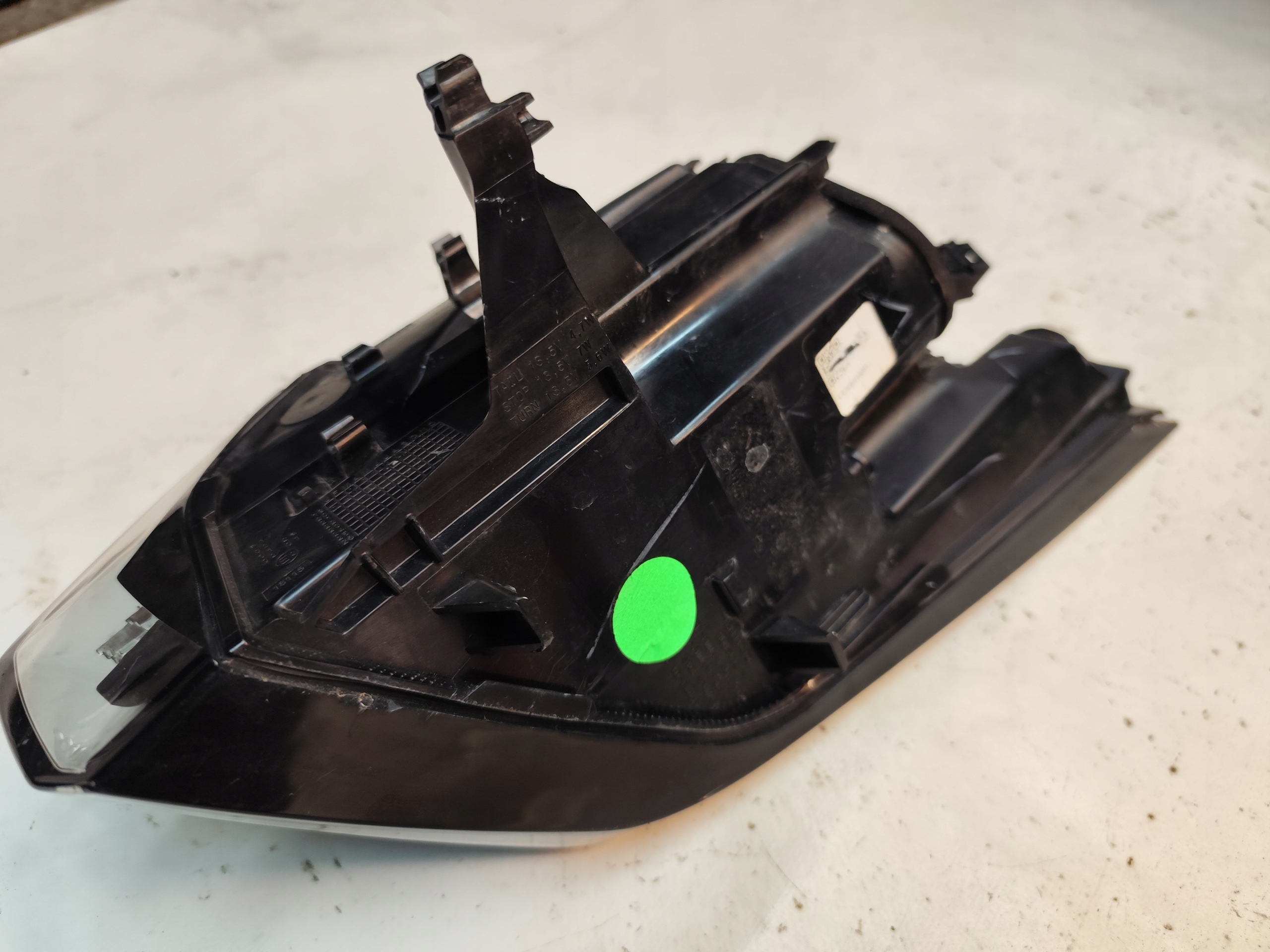 PEUGEOT 2008 II light rear part left