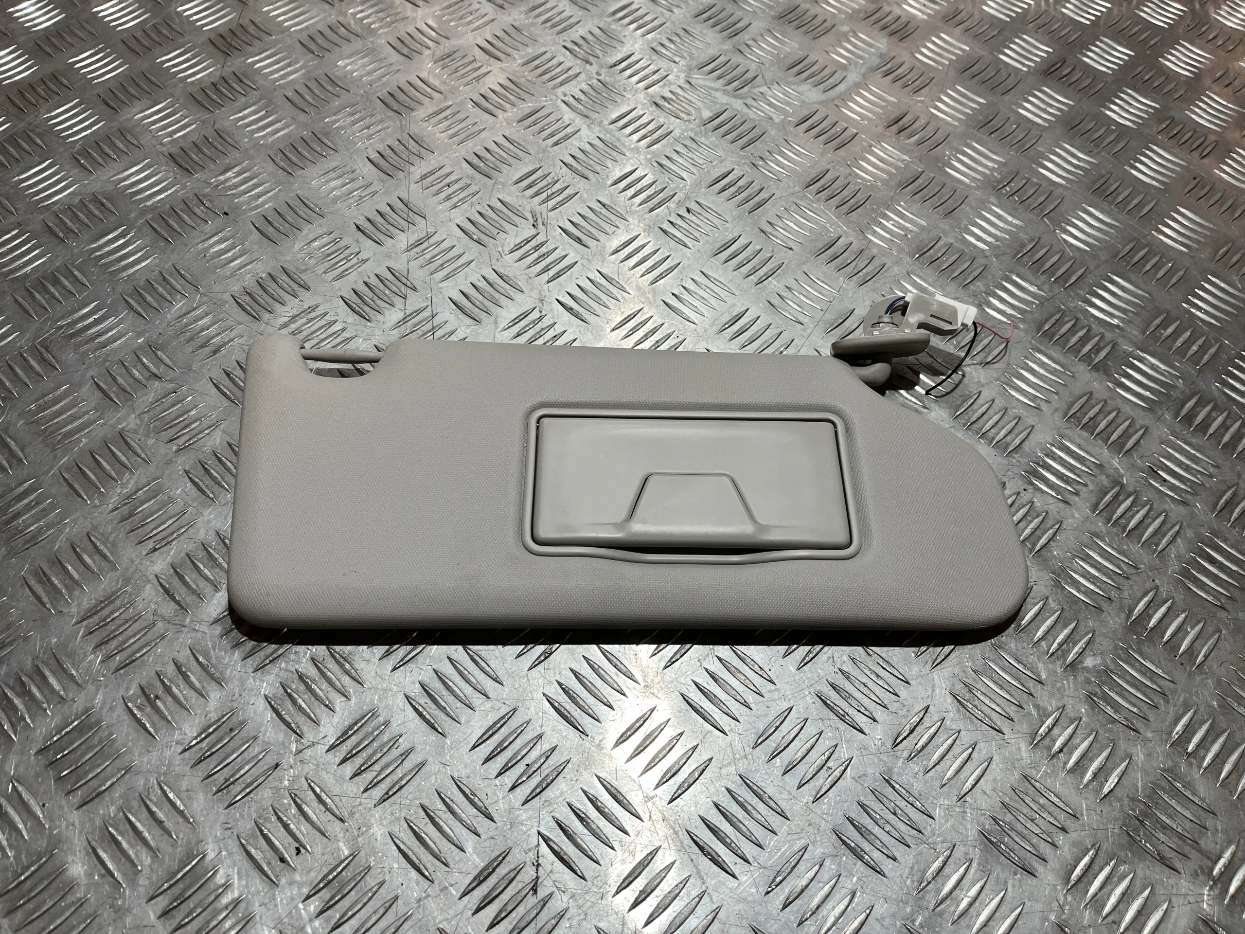 солнцезащитный козырек правый защита mitsubishi ECLIPSE CROSS 17-