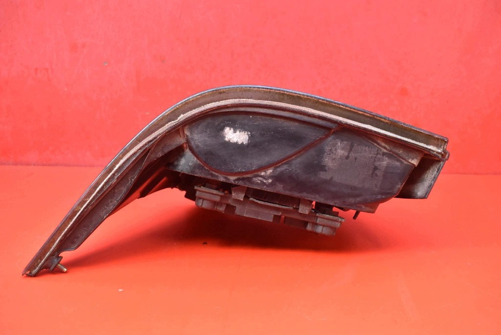light left rear part rear MAGIC COLOURS HELLA VW GOLF 4 IV 5D HB 97-06