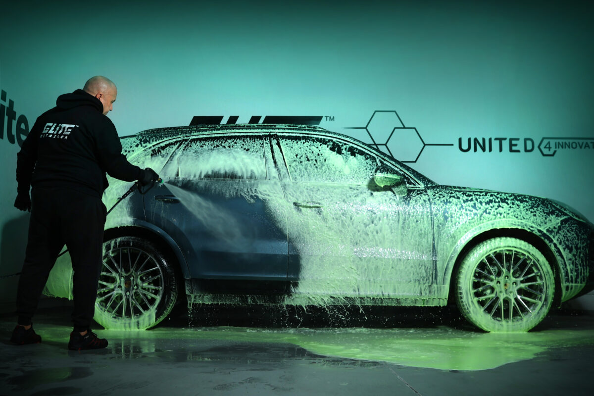 ELITE DETAILER _ DETAILING FOAM CAMELLEO 1L _ AKTYWNA PIANA _ ED025 Pojemność 1 l