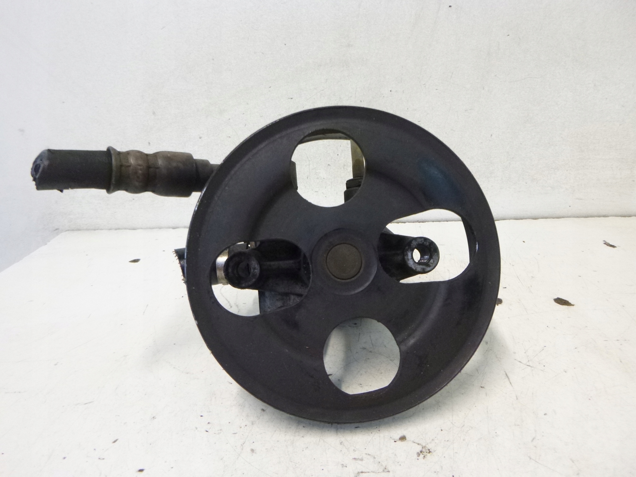 servo pump Mitsubishi Space Star 1.3 99r.