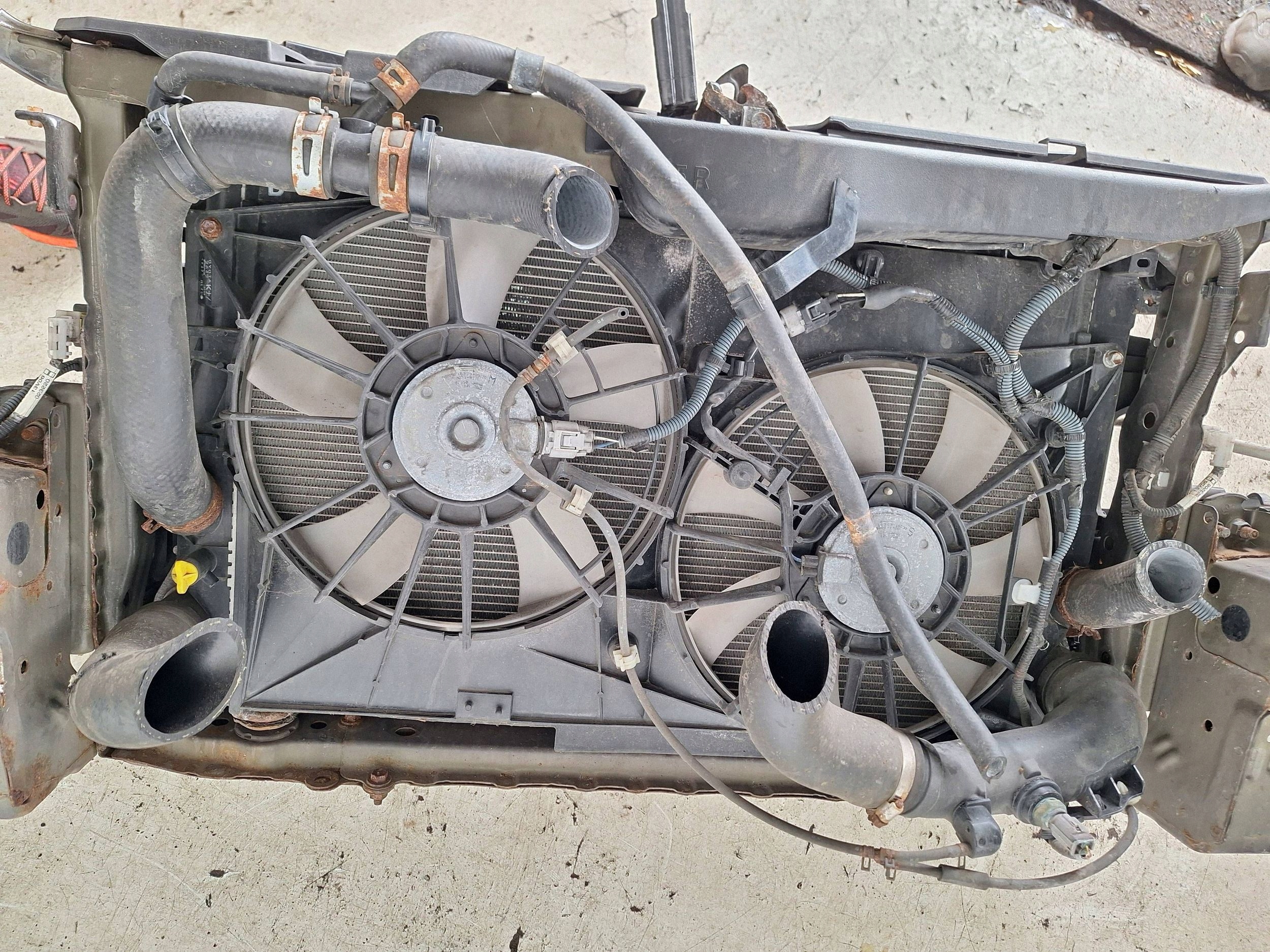 TOYOTA RAV4 IV 13-16 support panel for radiators 2.0 D4D 209