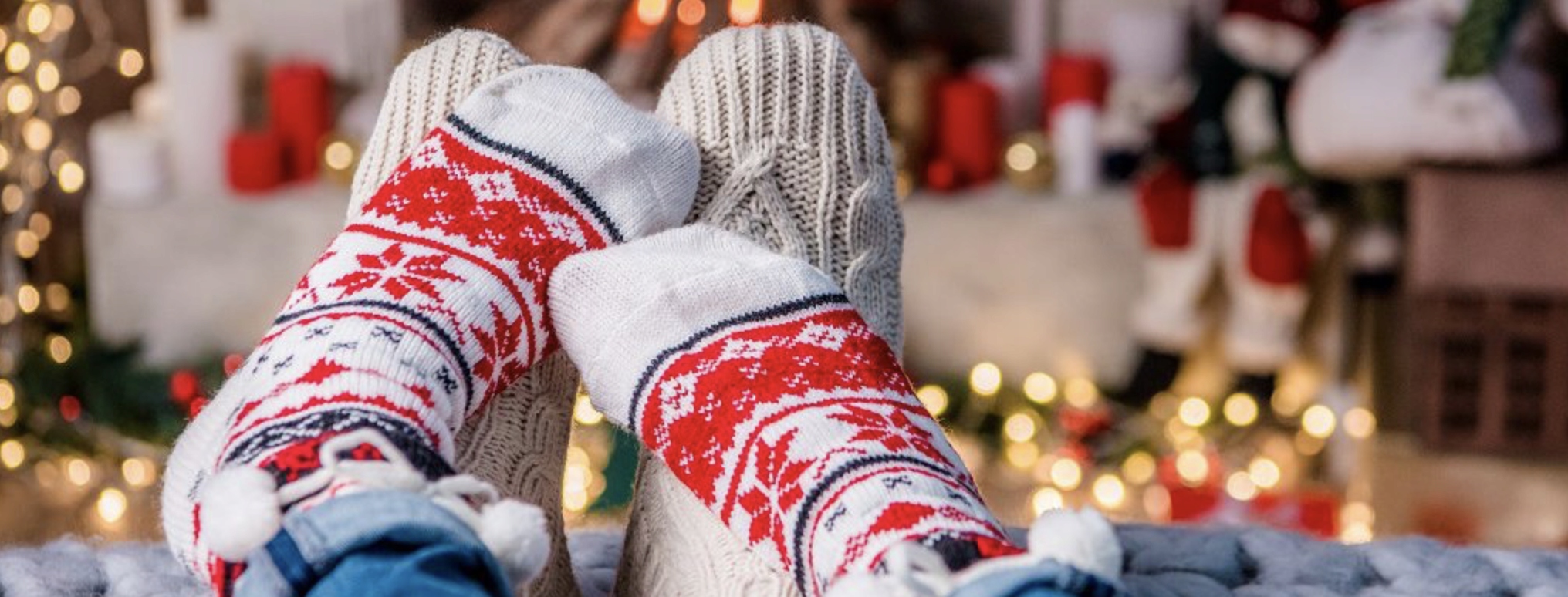 SKARPETY ŚWIĄTECZNE Z KOŻUSZKIEM KAPCIE ANTYPOŚLIZGOWE NA ZIMĘ ABS RENIFER Fason Skarpetki
