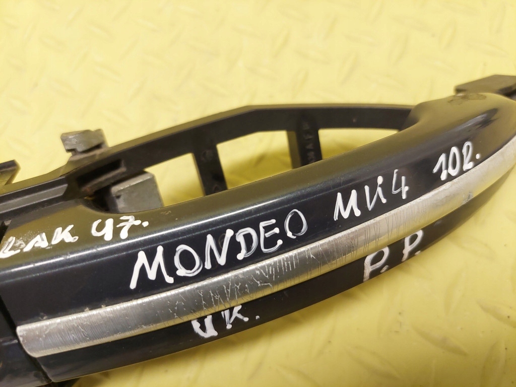 FORD MONDEO MK4 handle right front LAKIER U7