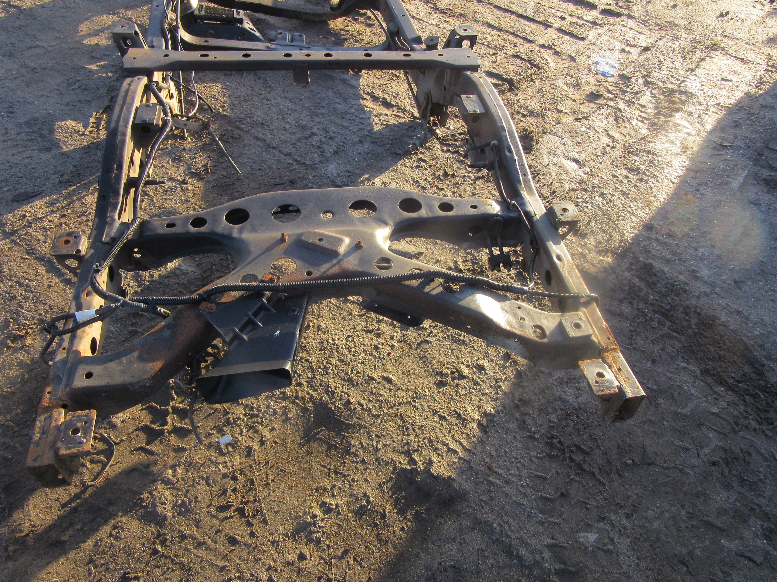 ISUZU D-Max 2010 рама