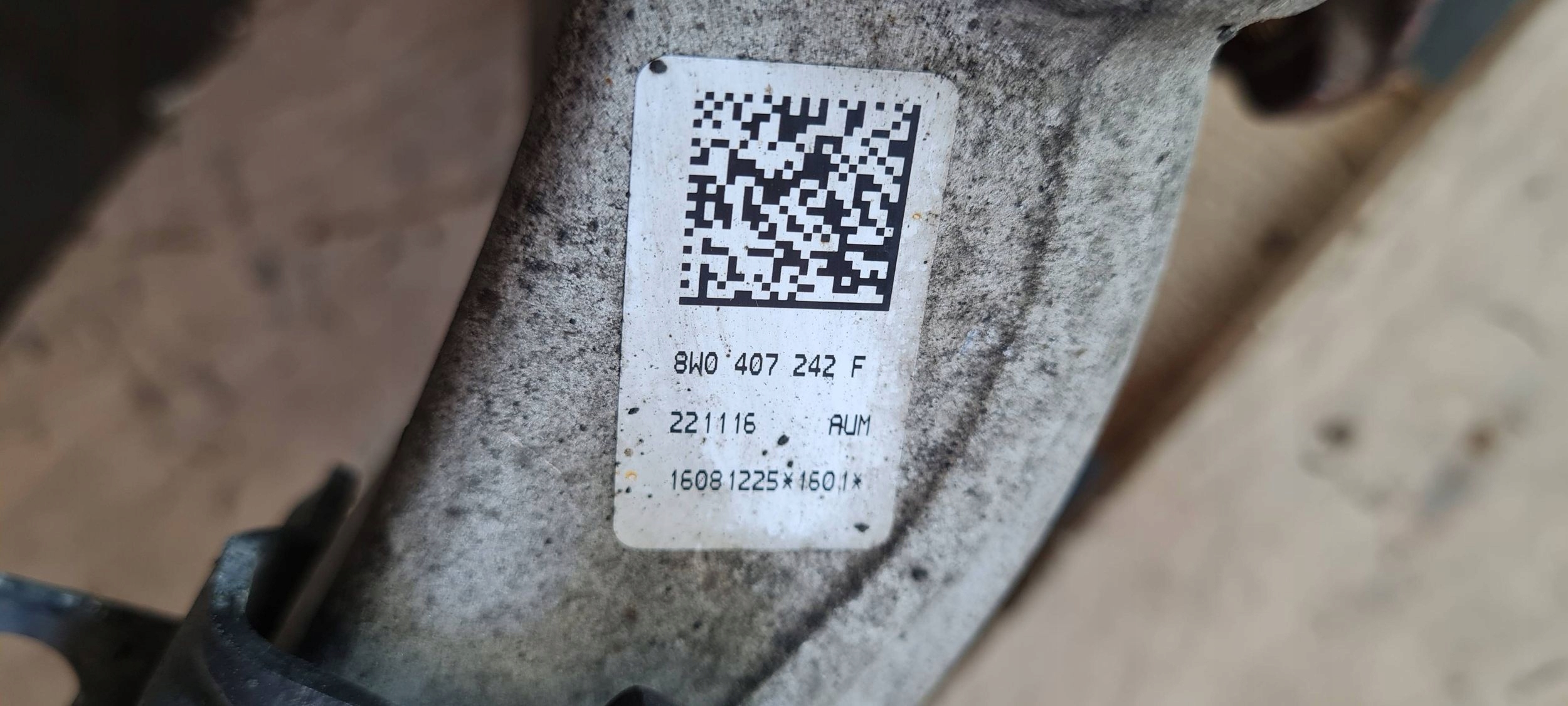 S4 B9 8W A4 swing right right front 8W0407254F 8W0407560 A5 8W S5