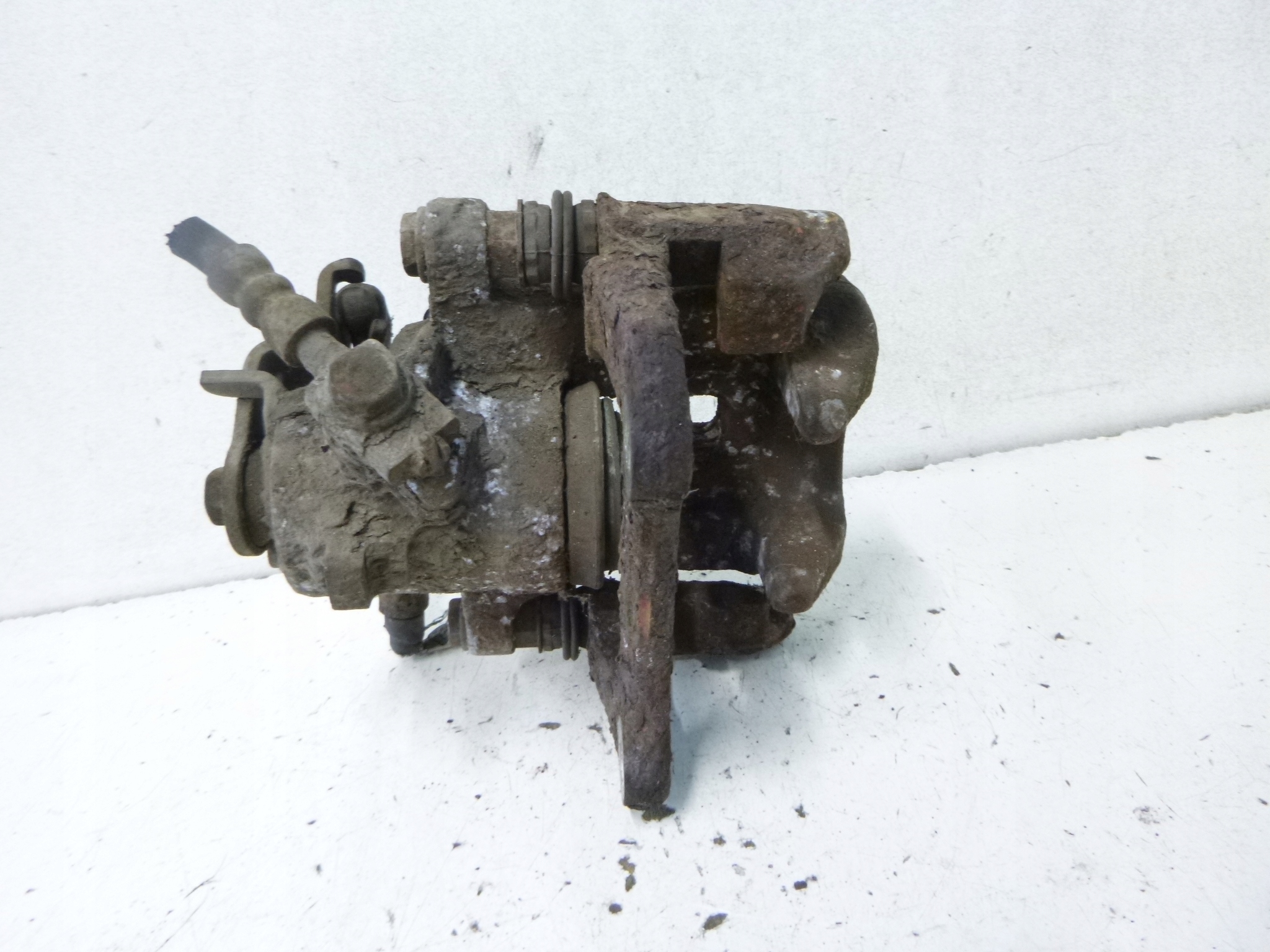 caliper brake rear part left Audi A4 B7 1.9 TDI Kombi 2006r.
