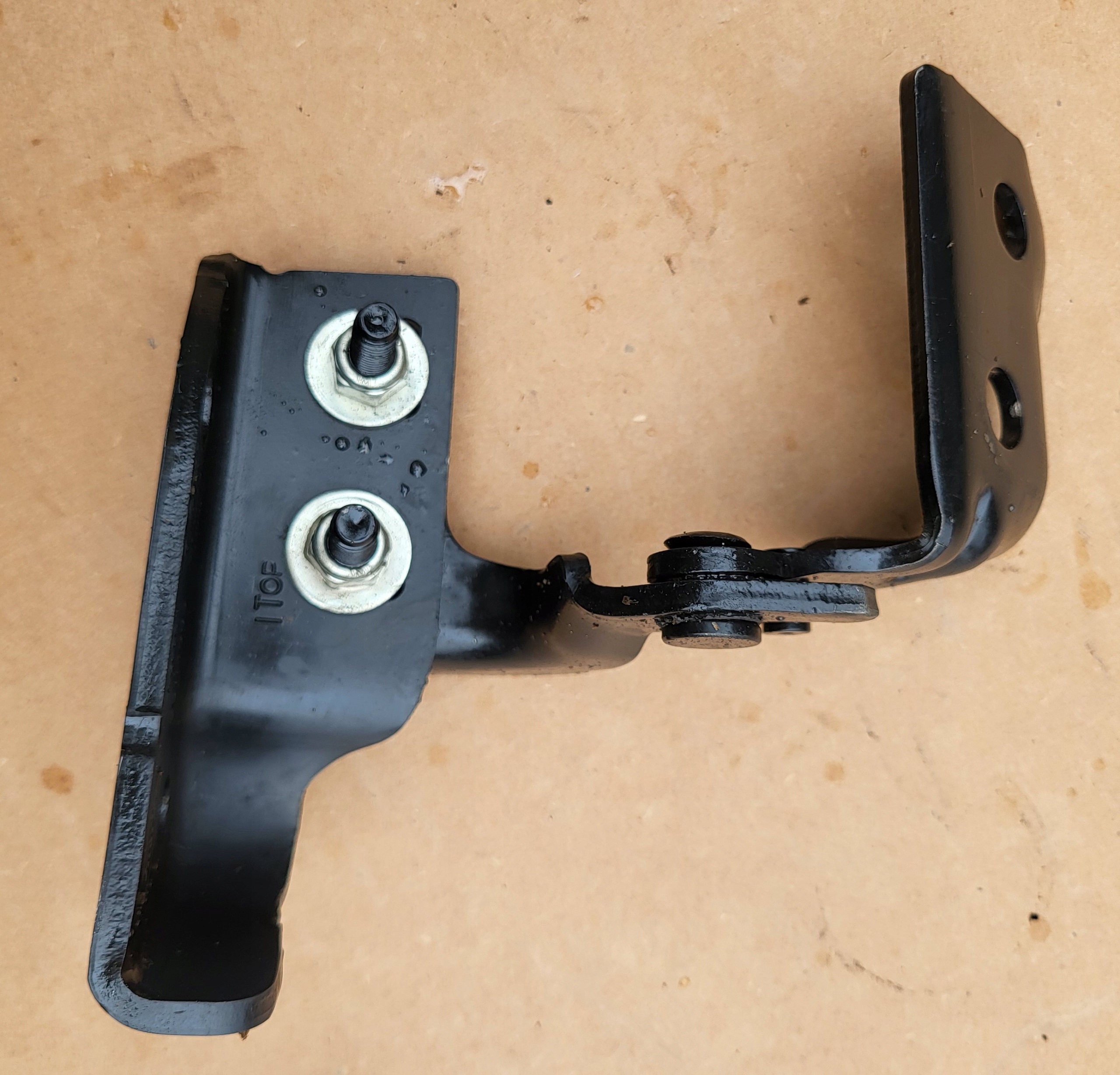 hinge bonnet left rear part LAND ROVER DISCOVERY V 5 L462 HY32-42901-AC A107270