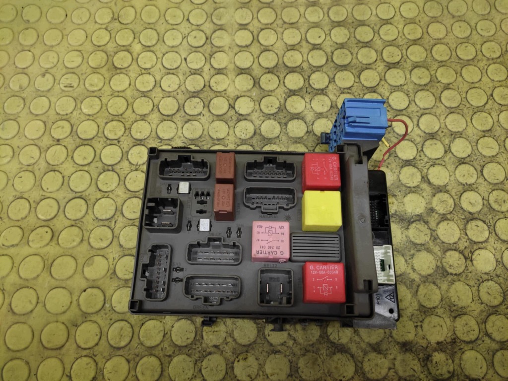 RENAULT ESPACE IV 2.0 modul UCH 8200315962
