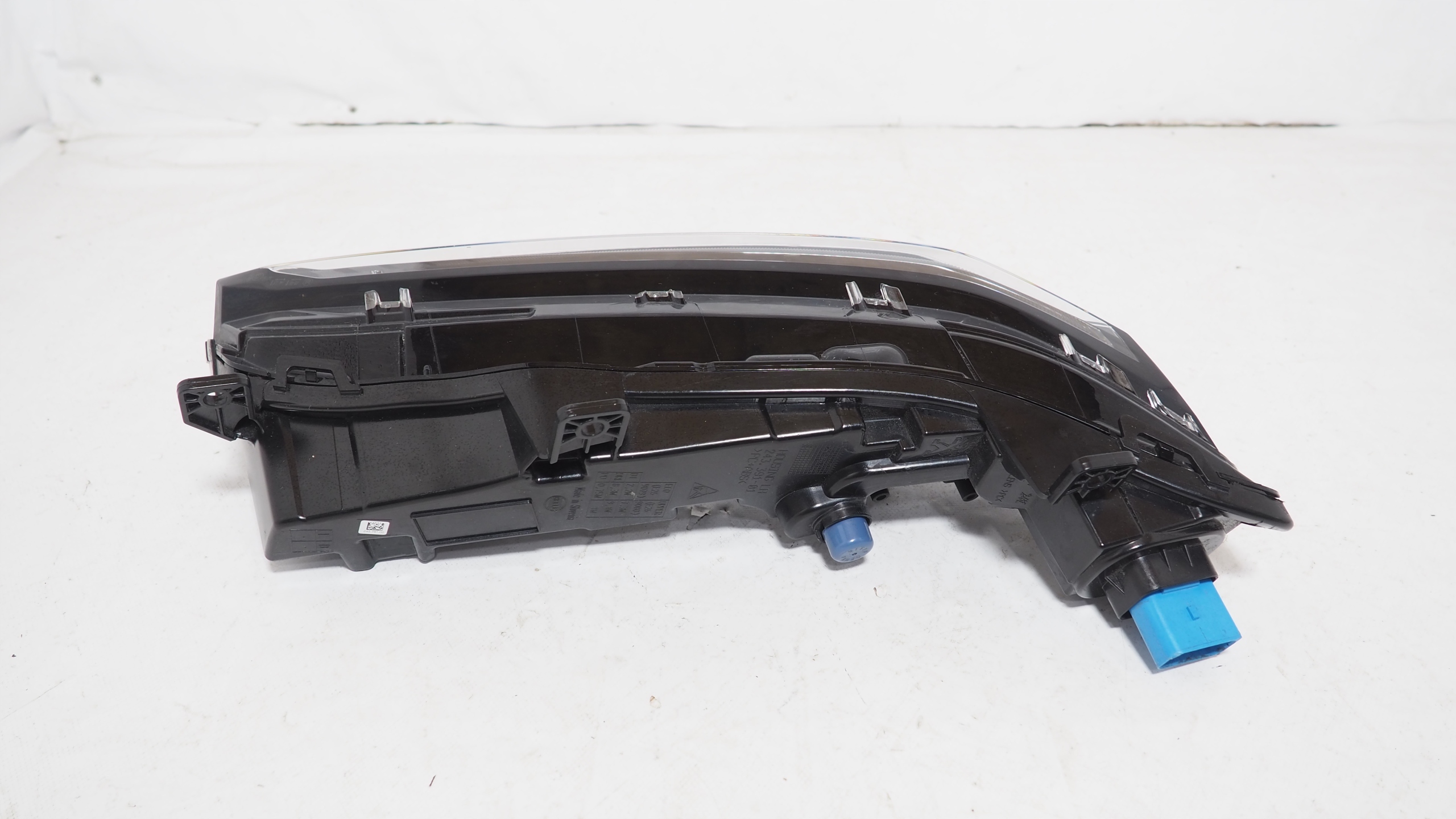 Peugeot 308 III LED DRL left front