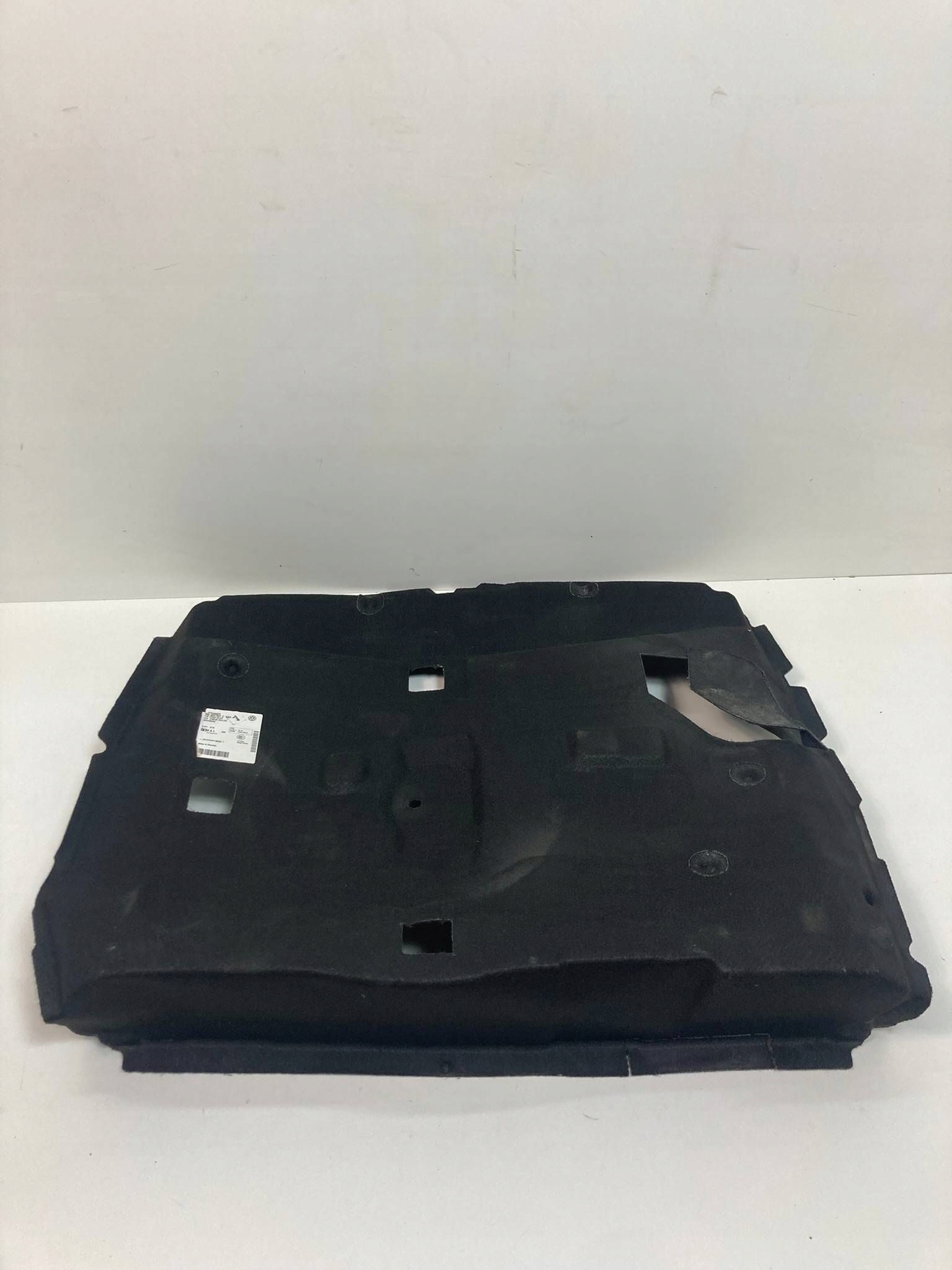 Volkswagen Touareg III mats boot 760863697C