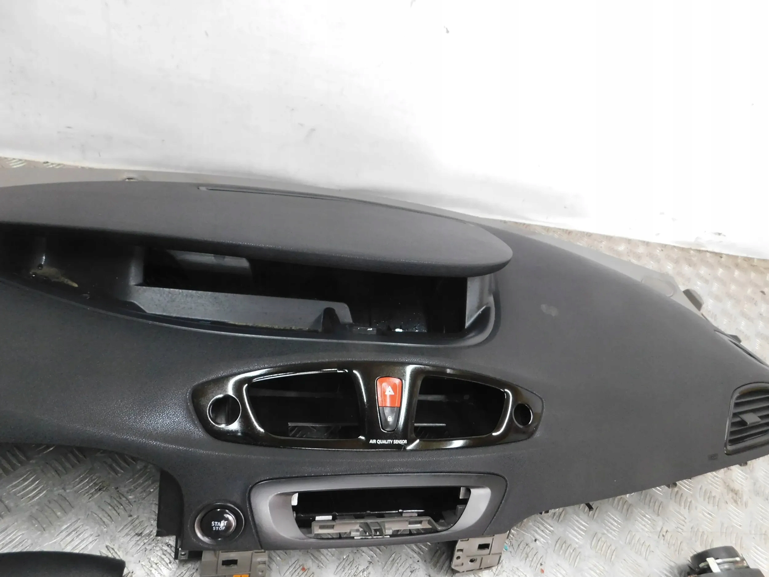 dashboard console airbag tension belts SCENIC III 3 08